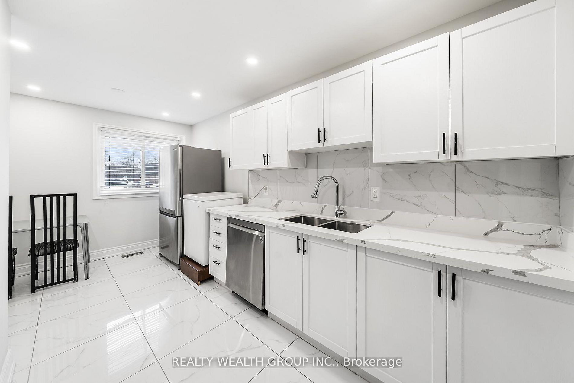 Listing 256026 Image