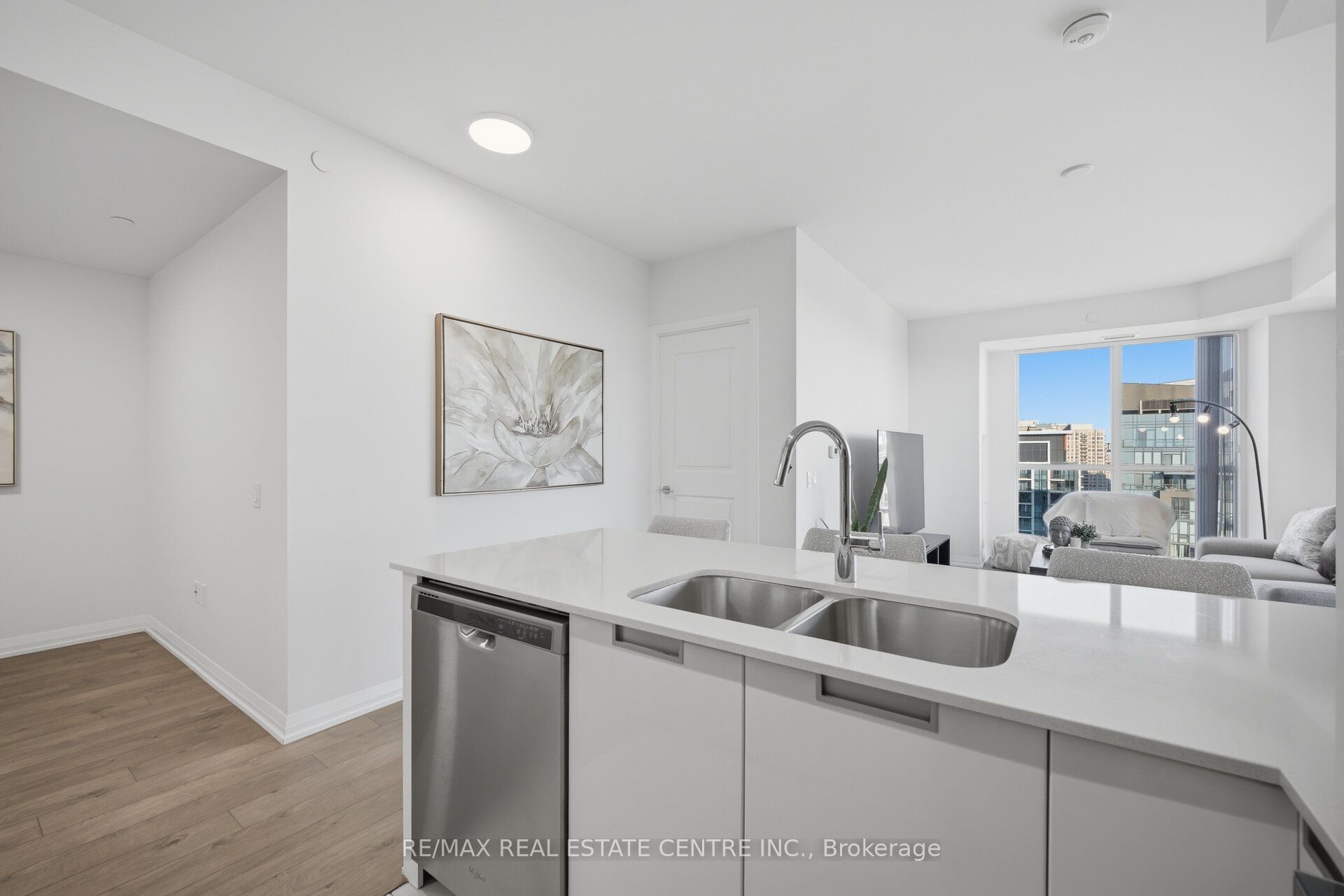 Listing 261000 Image