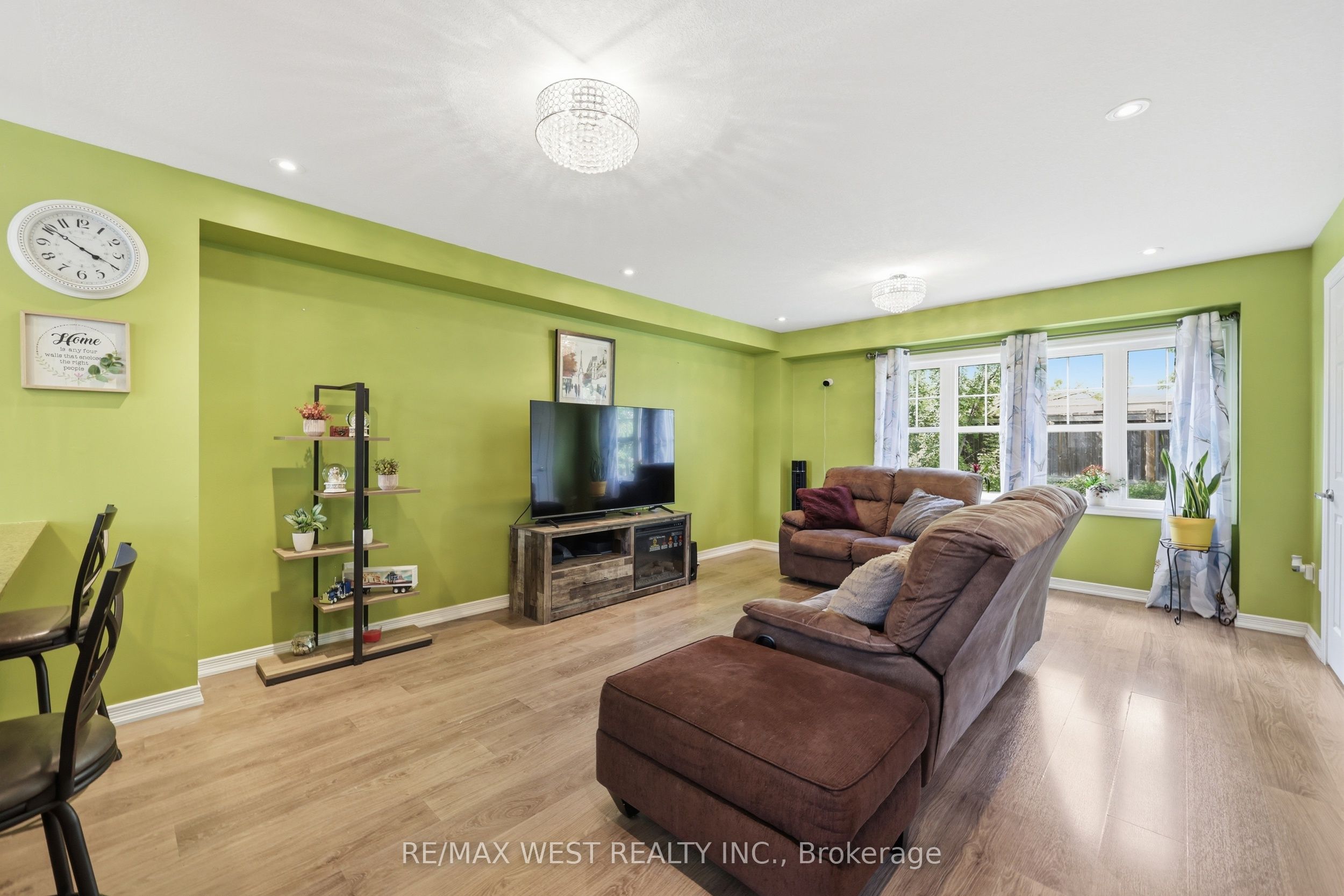 Listing 264256 Image