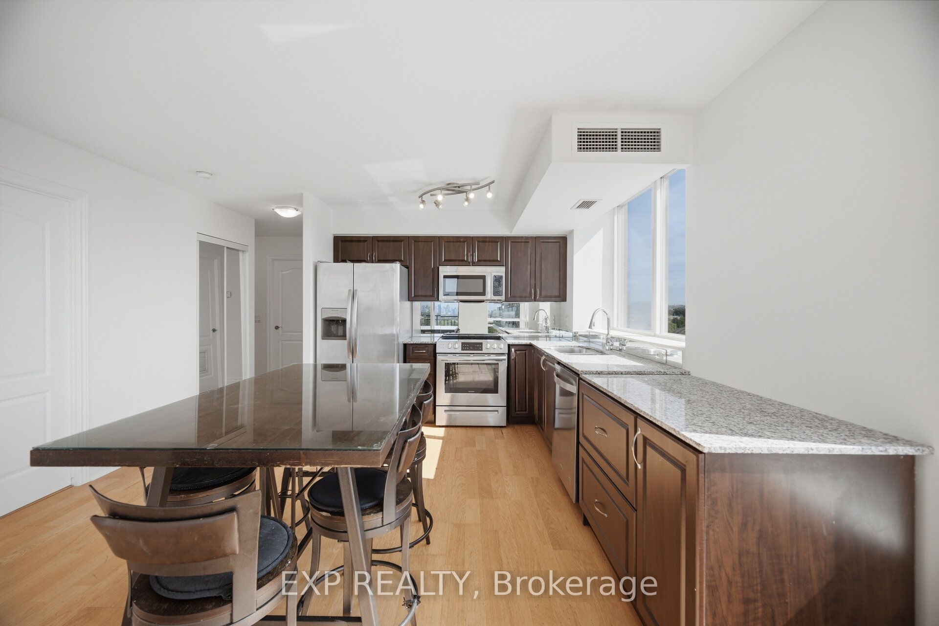 Listing 266023 Image
