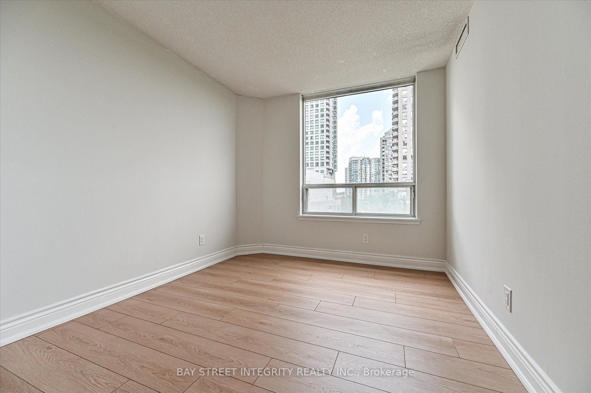 Listing 271015 Image