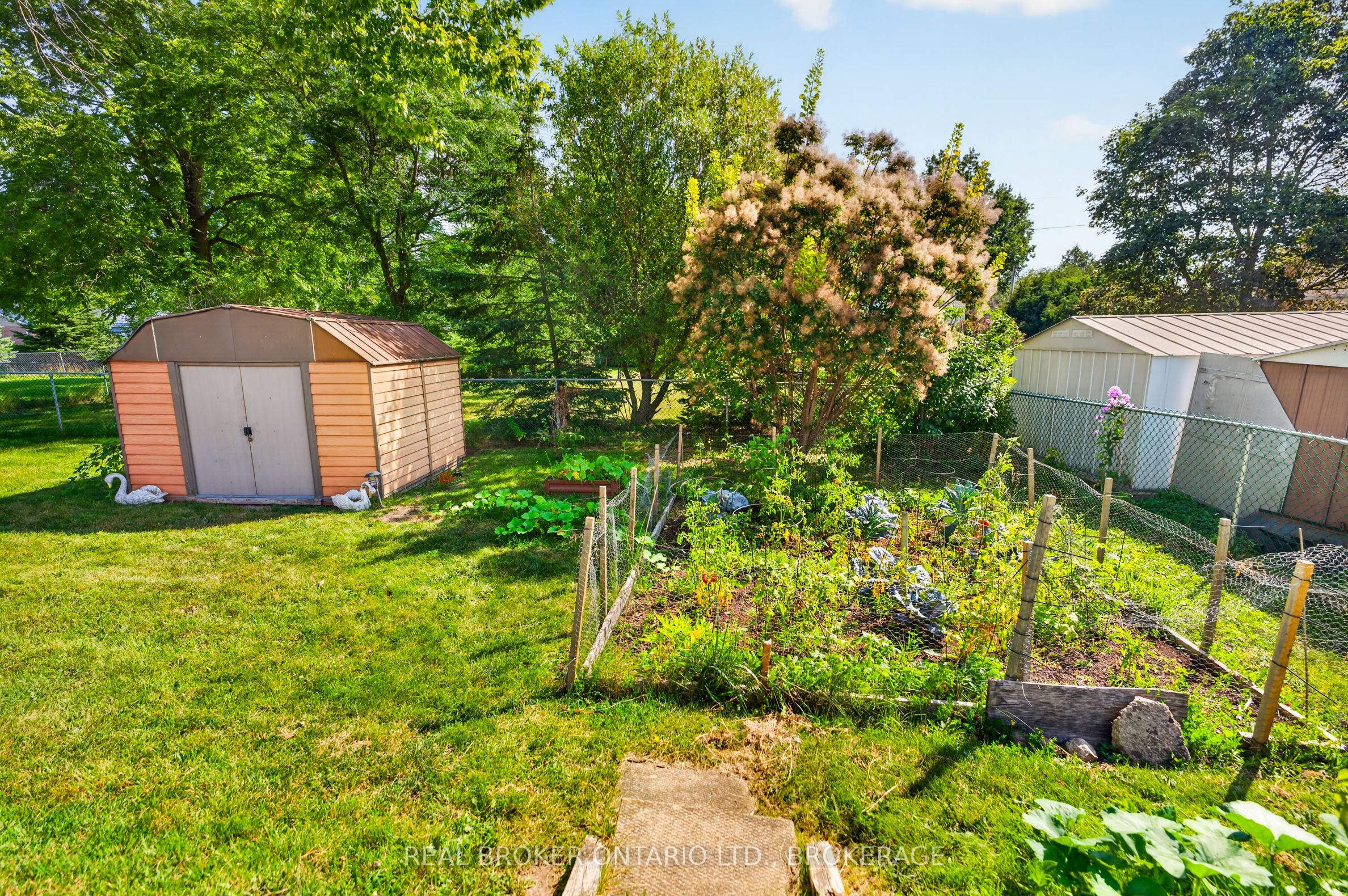 Listing 272010 Image