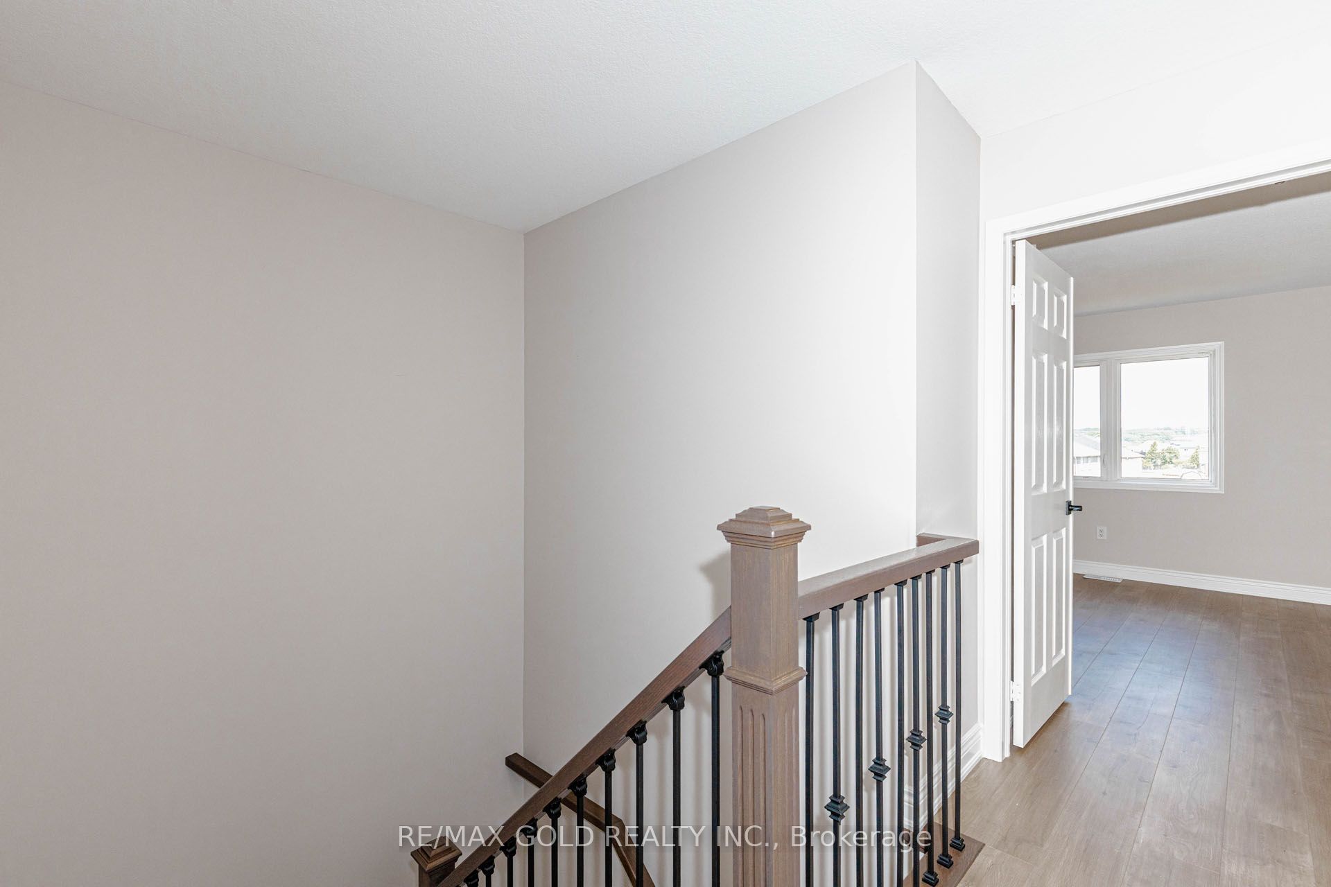 Listing 270819 Image
