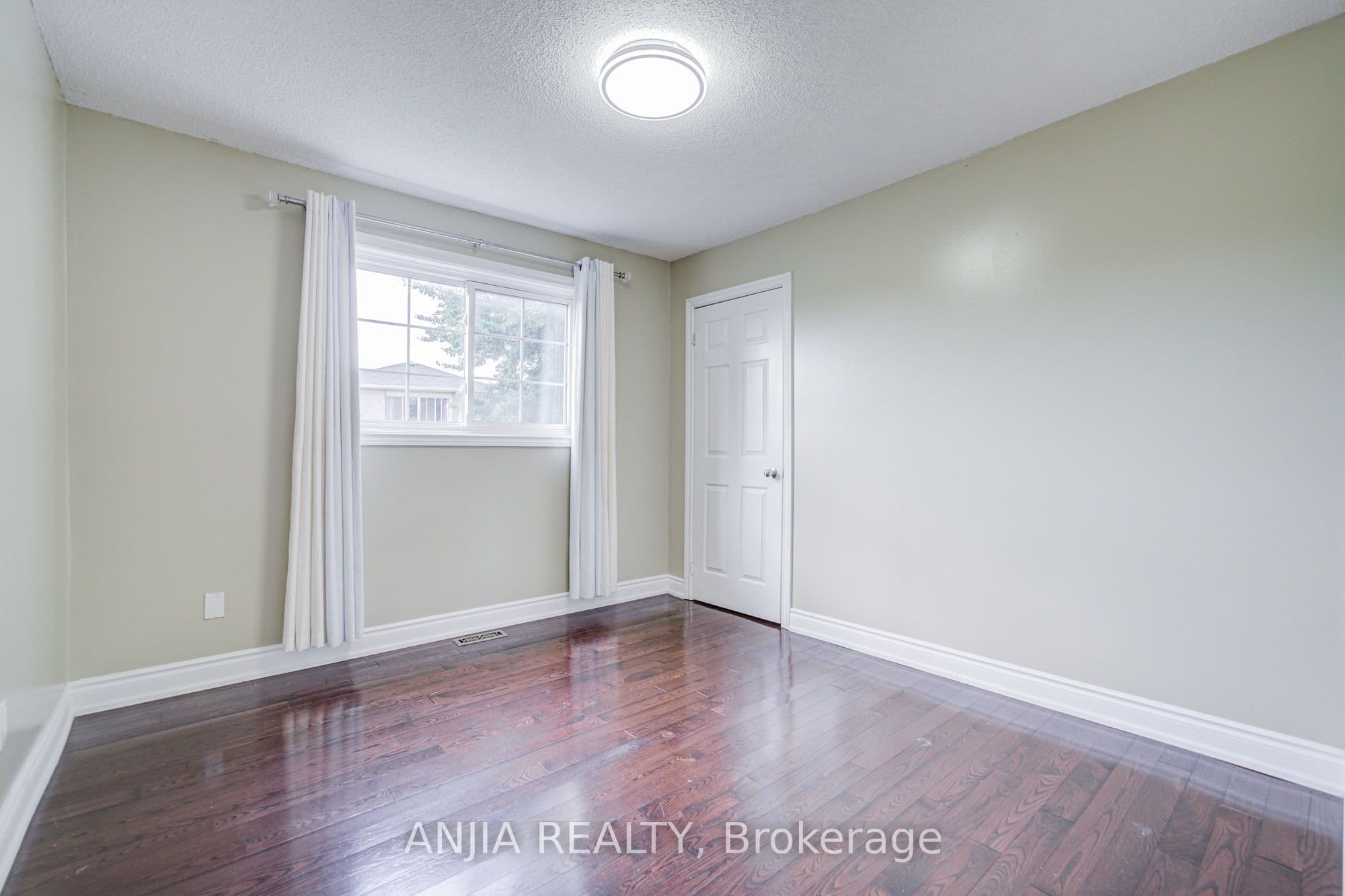 Listing 289280 Image