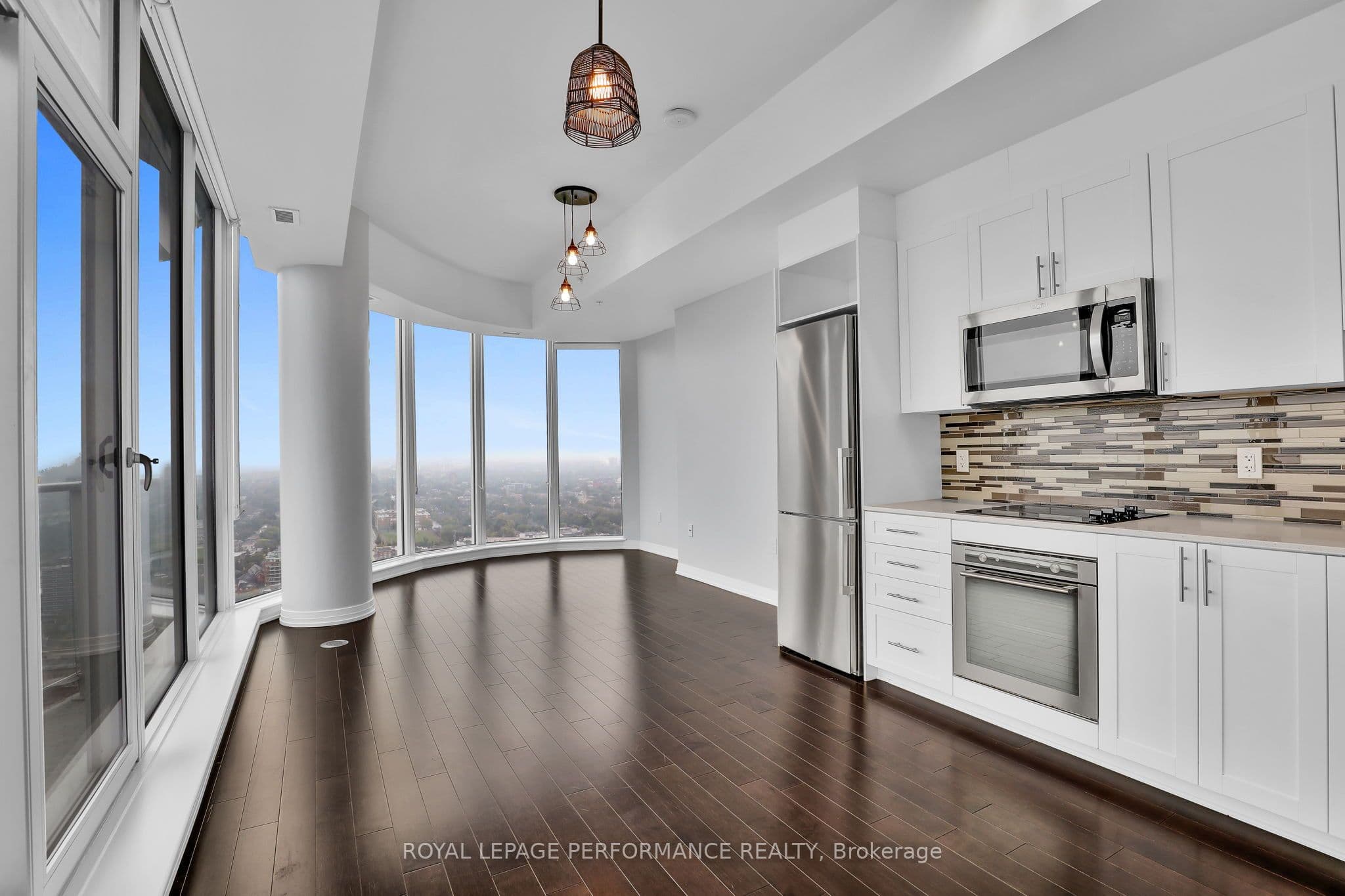 Listing 300270 Image