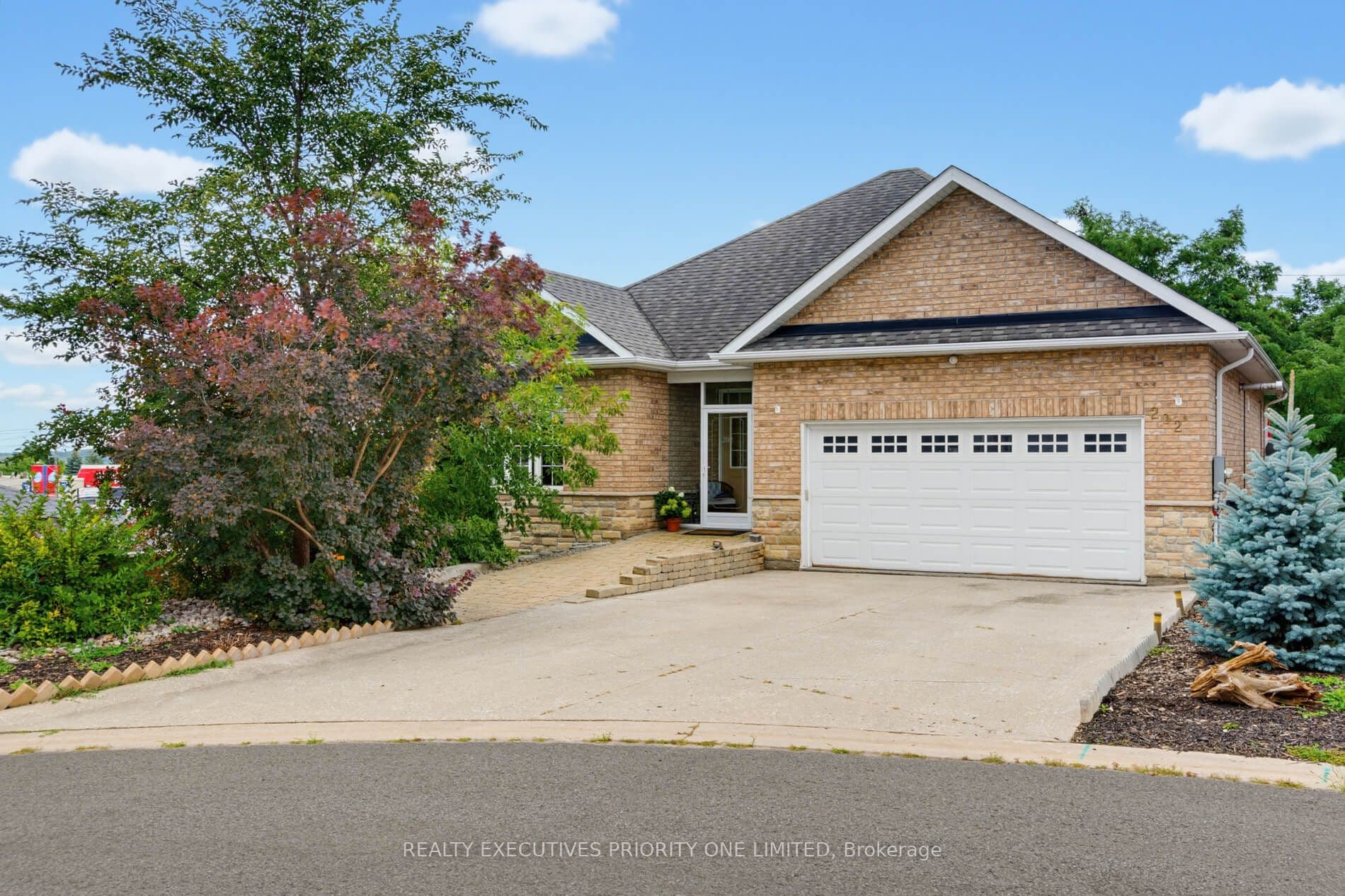 Listing 300206 Image