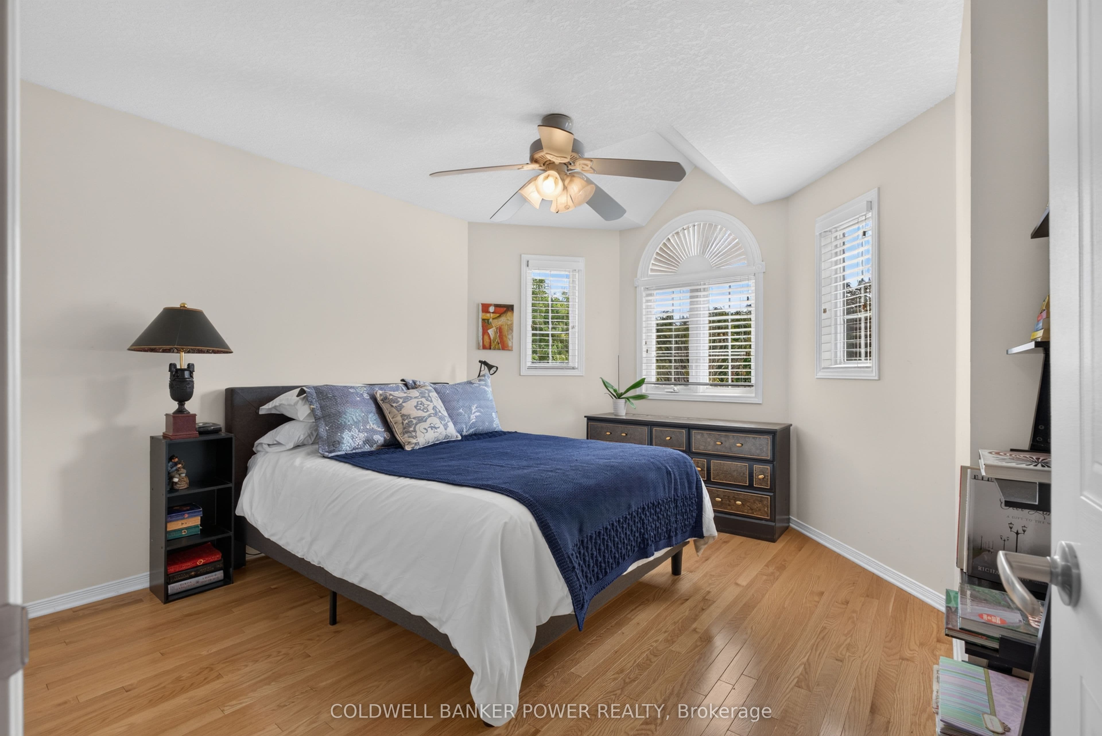 Listing 300128 Image