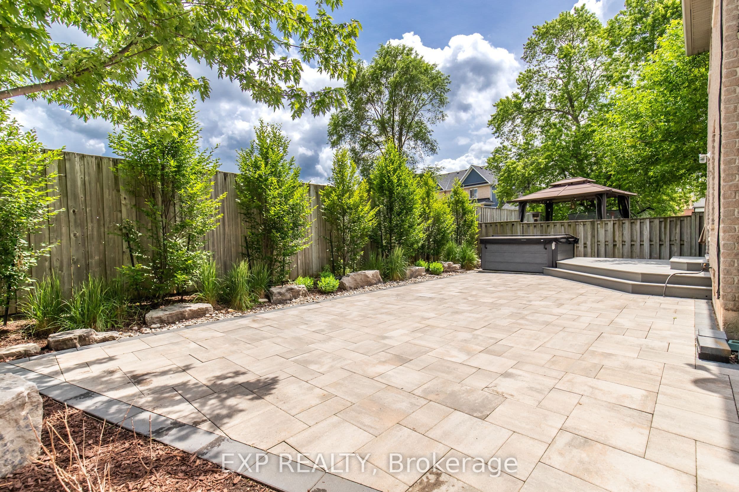 Listing 299255 Image