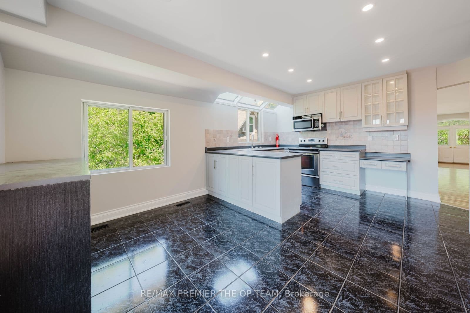 Listing 300162 Image