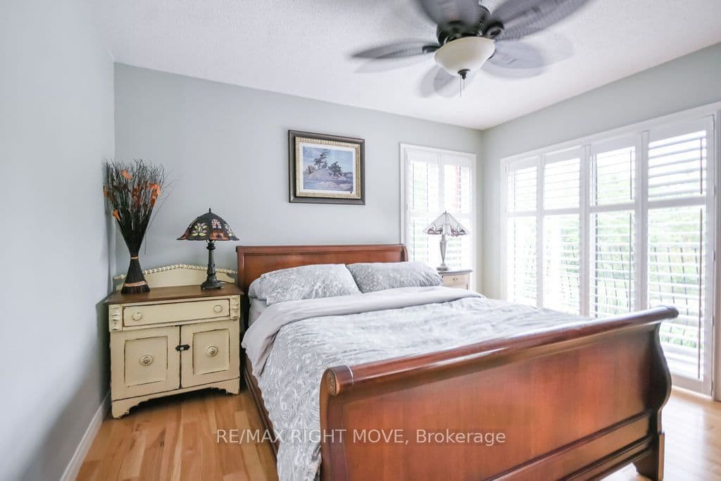 Listing 300208 Image