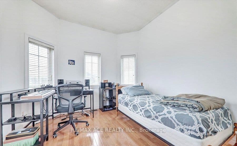 Listing 300371 Image