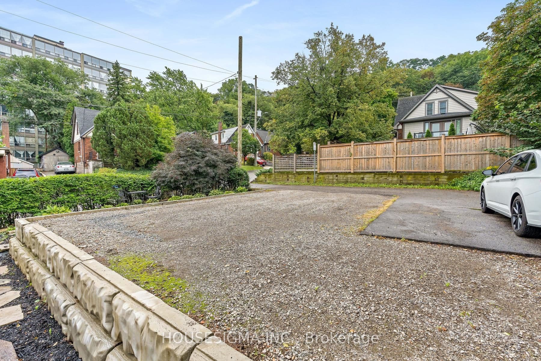 Listing 300880 Image