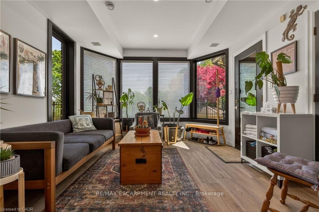 Listing 304772 Image