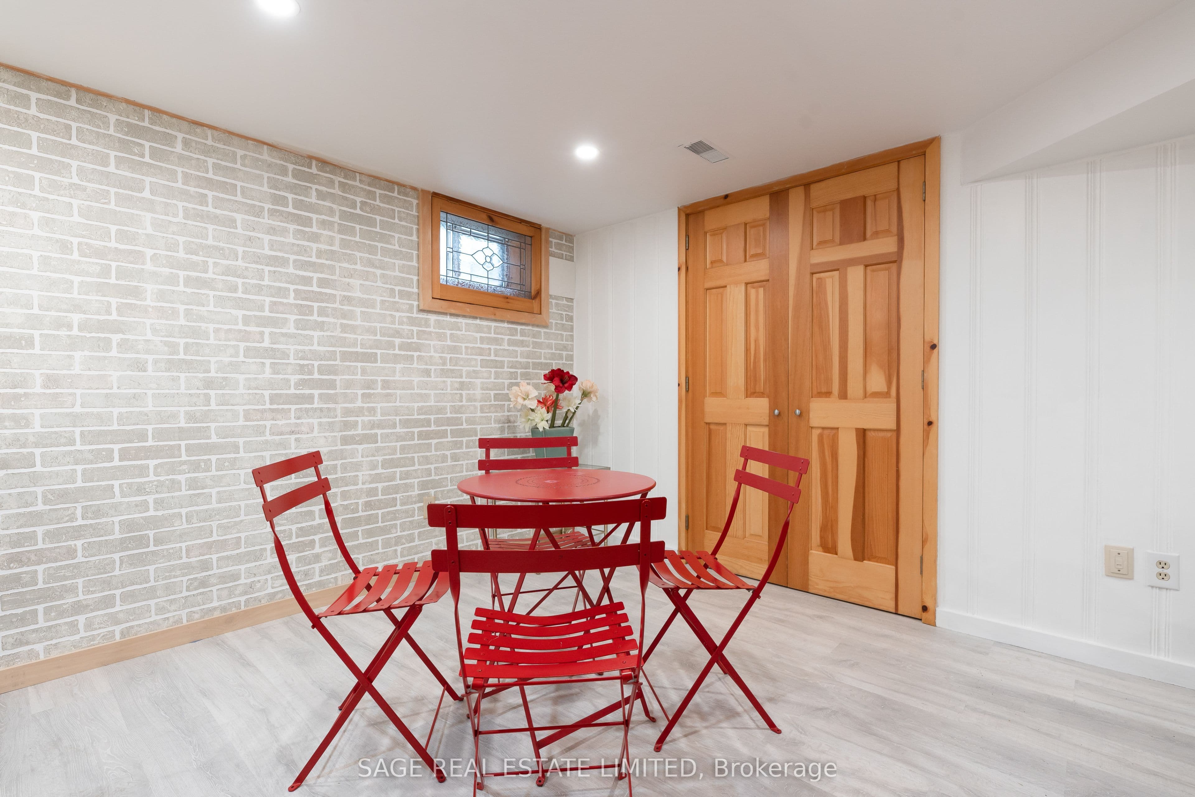 Listing 300604 Image