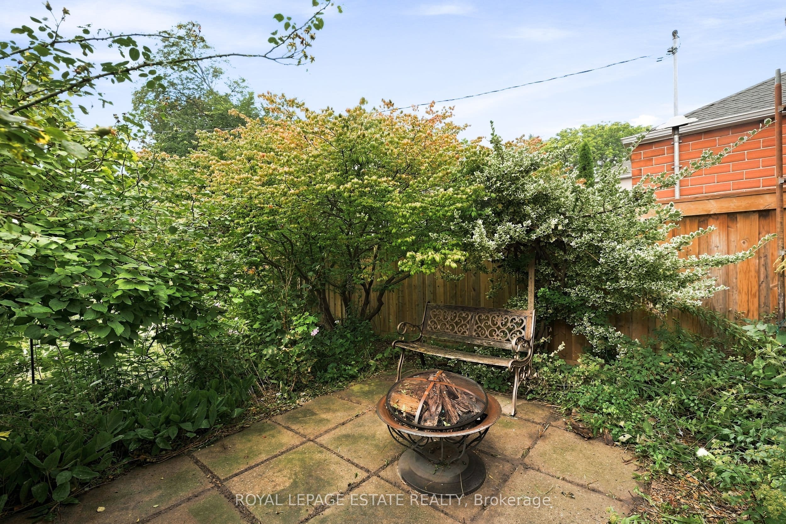 Listing 300275 Image