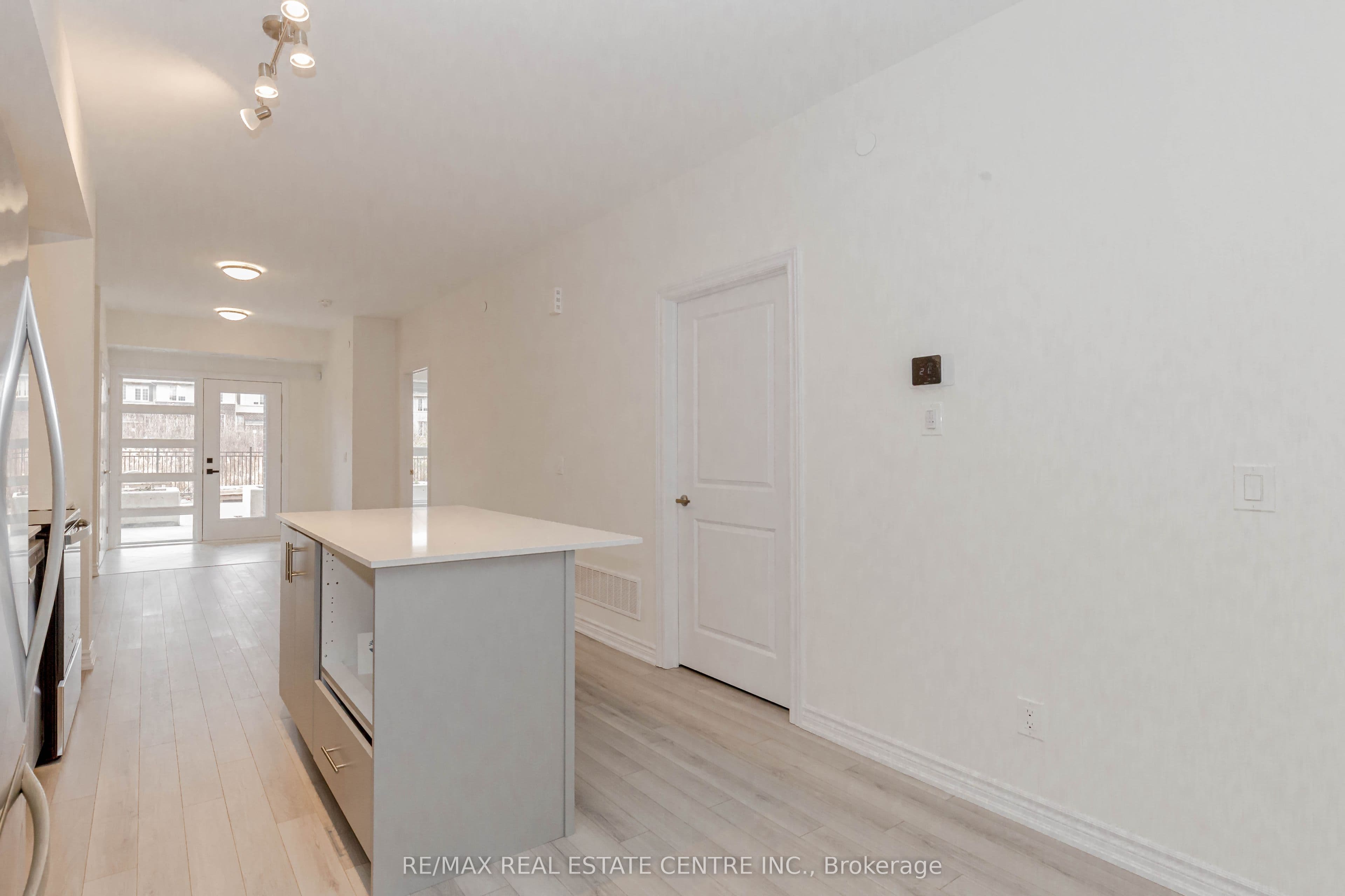 Listing 300105 Image
