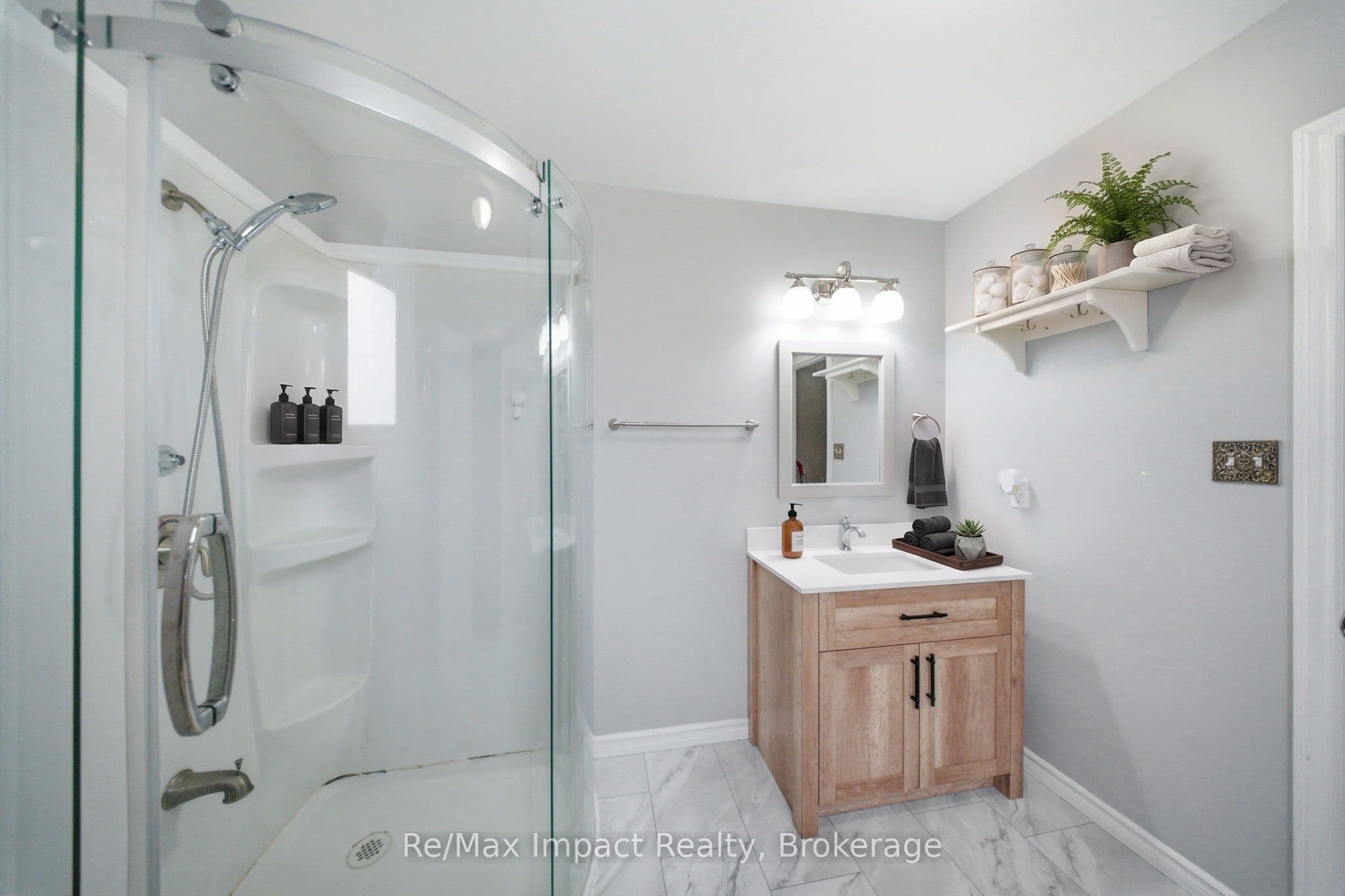 Listing 300916 Image