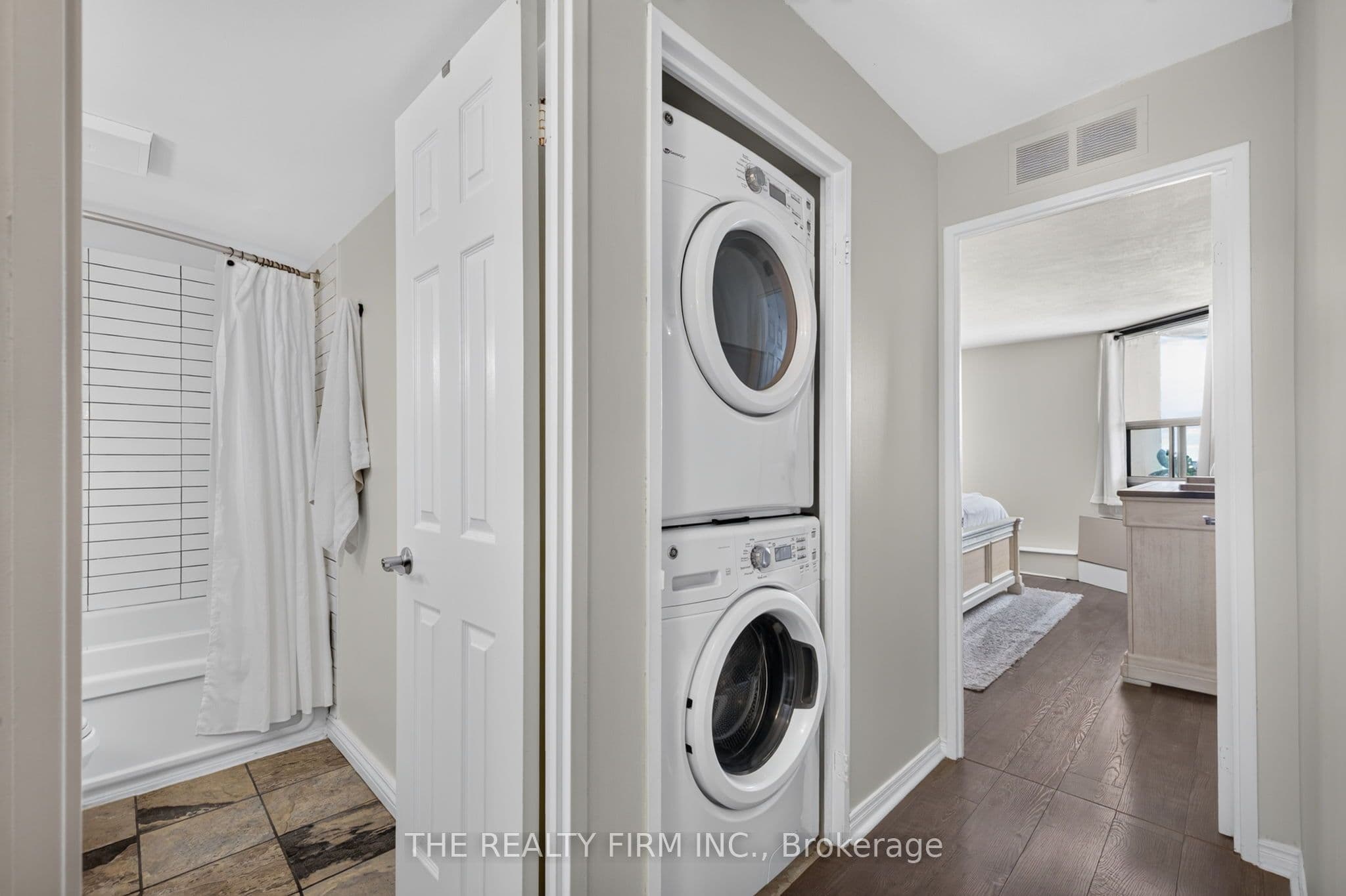 Listing 304460 Image