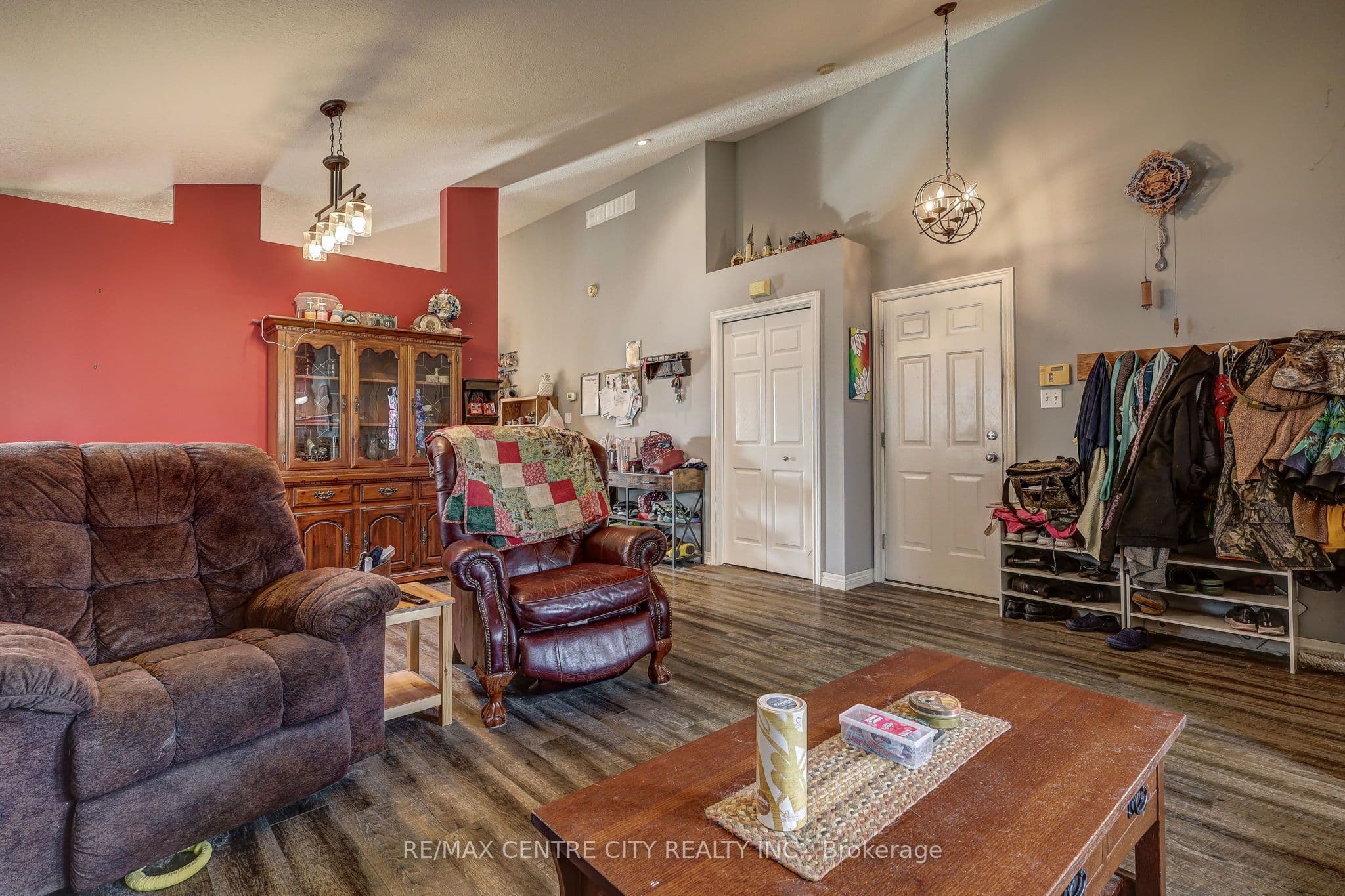 Listing 304360 Image