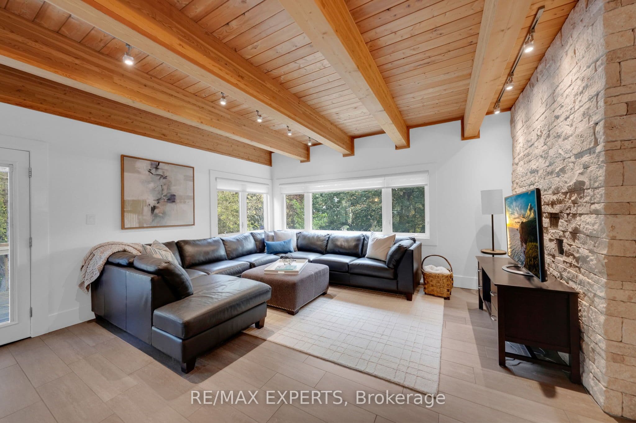 Listing 330501 Image