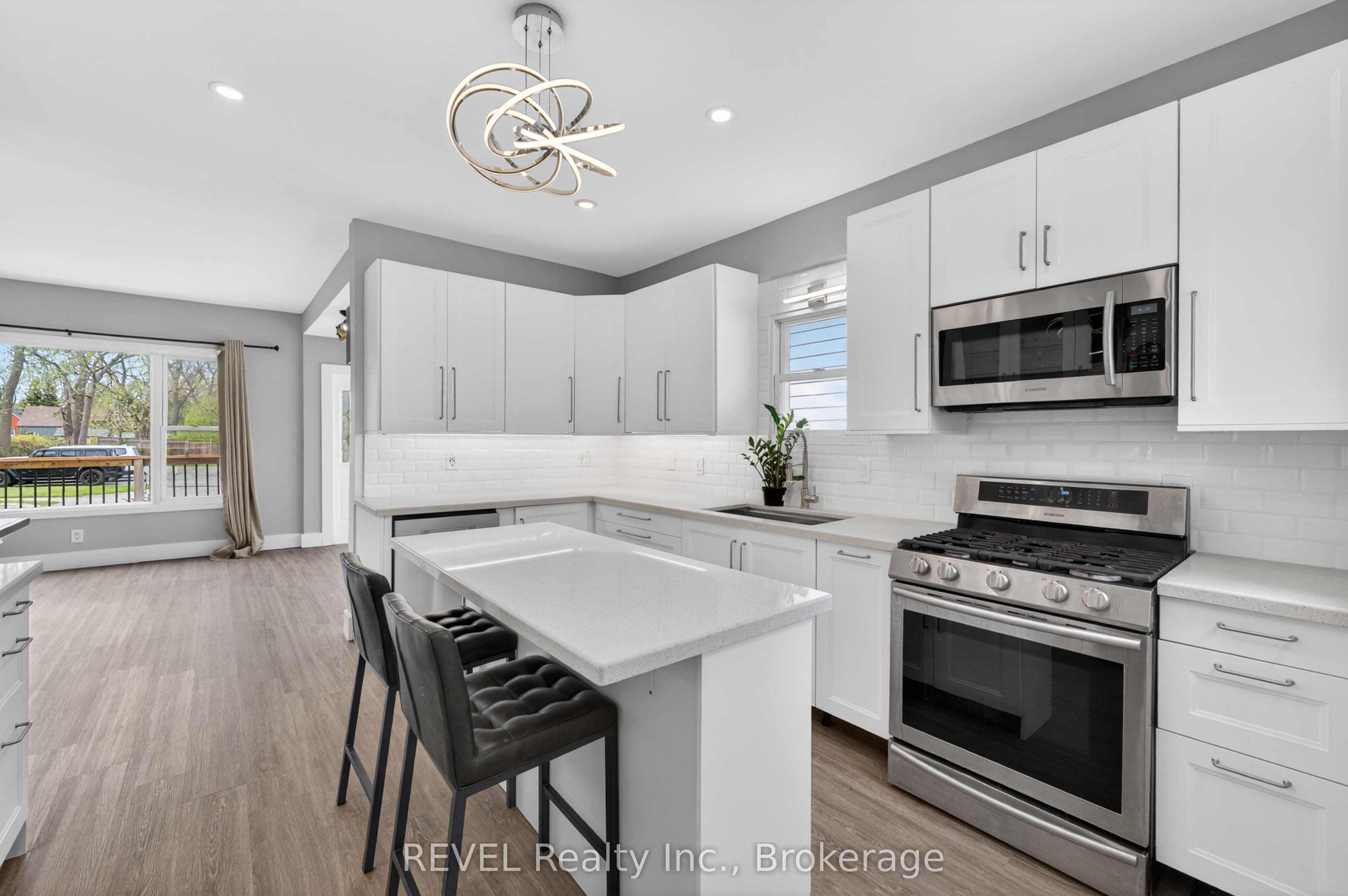 Listing 321000 Image