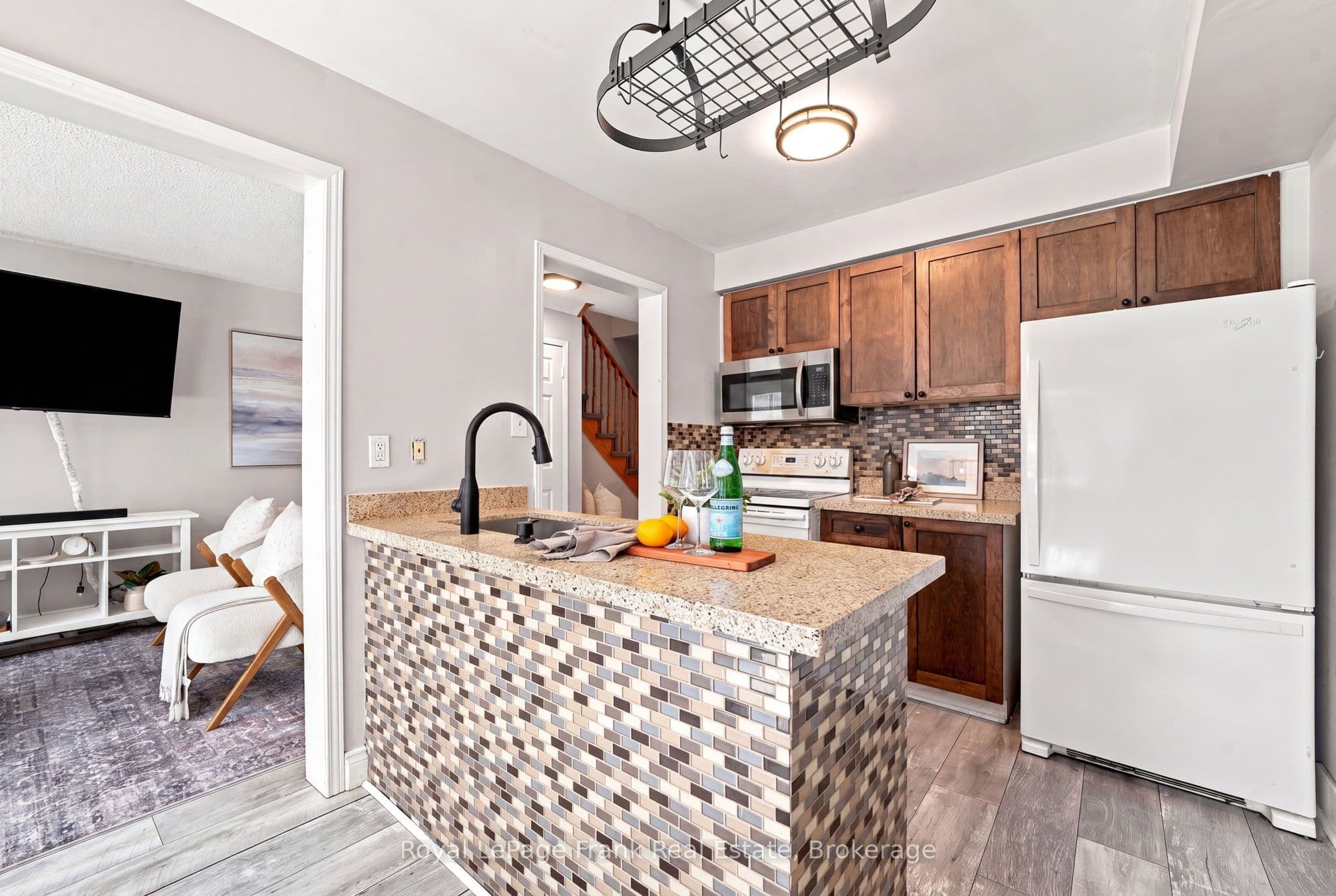 Listing 323012 Image