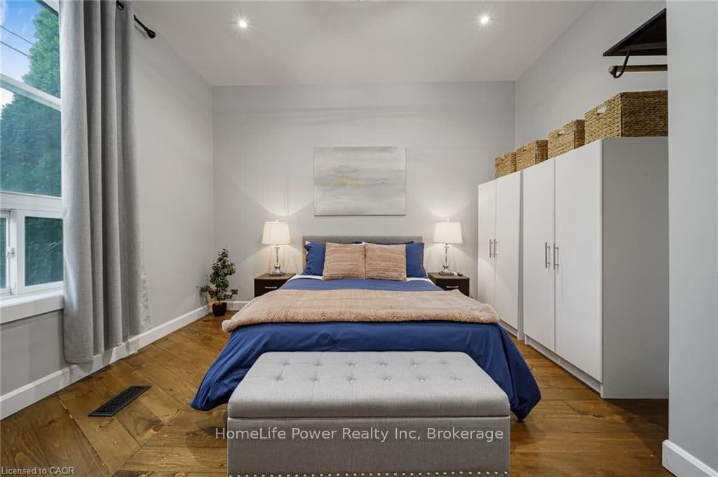 Listing 323232 Image