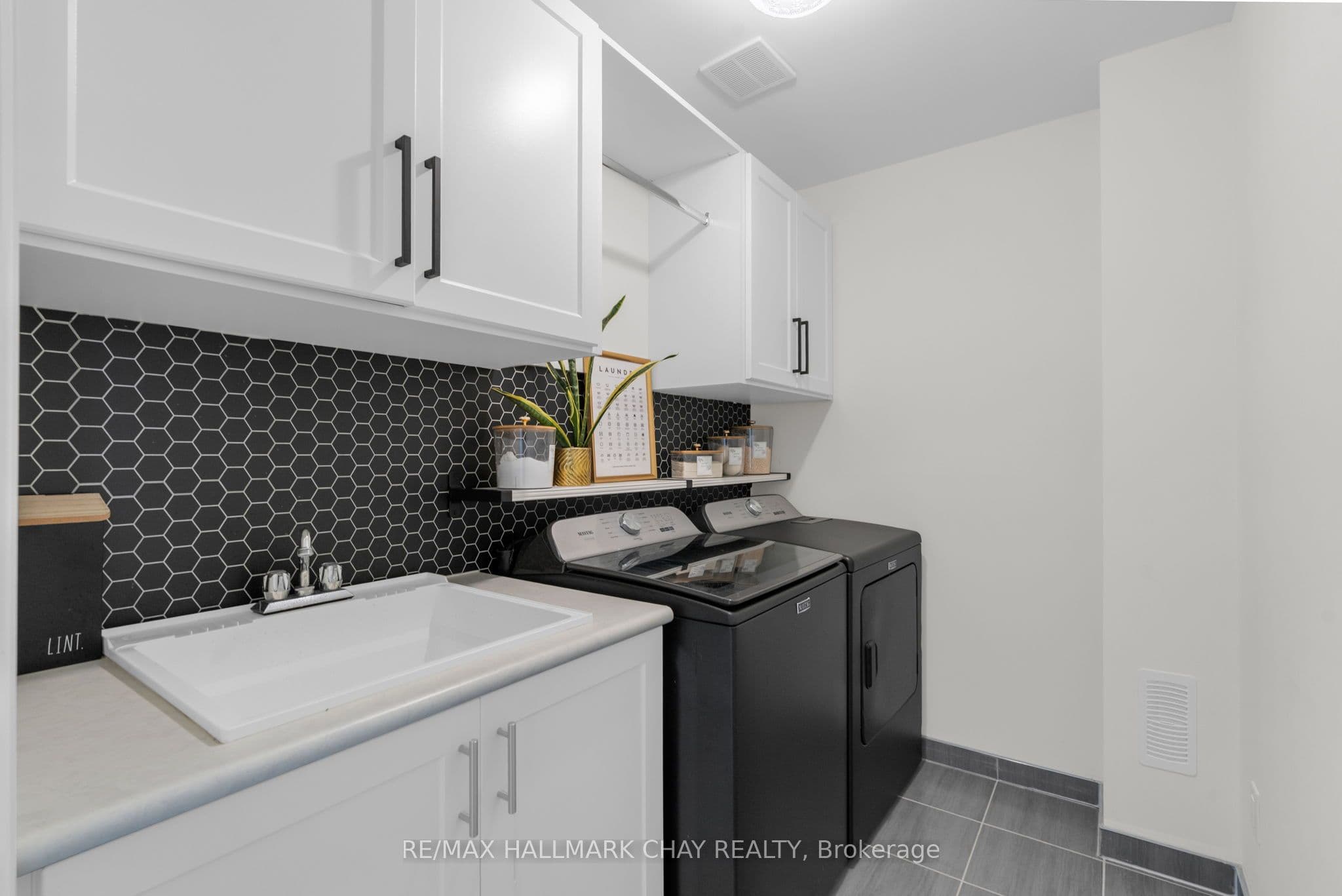 Listing 323317 Image