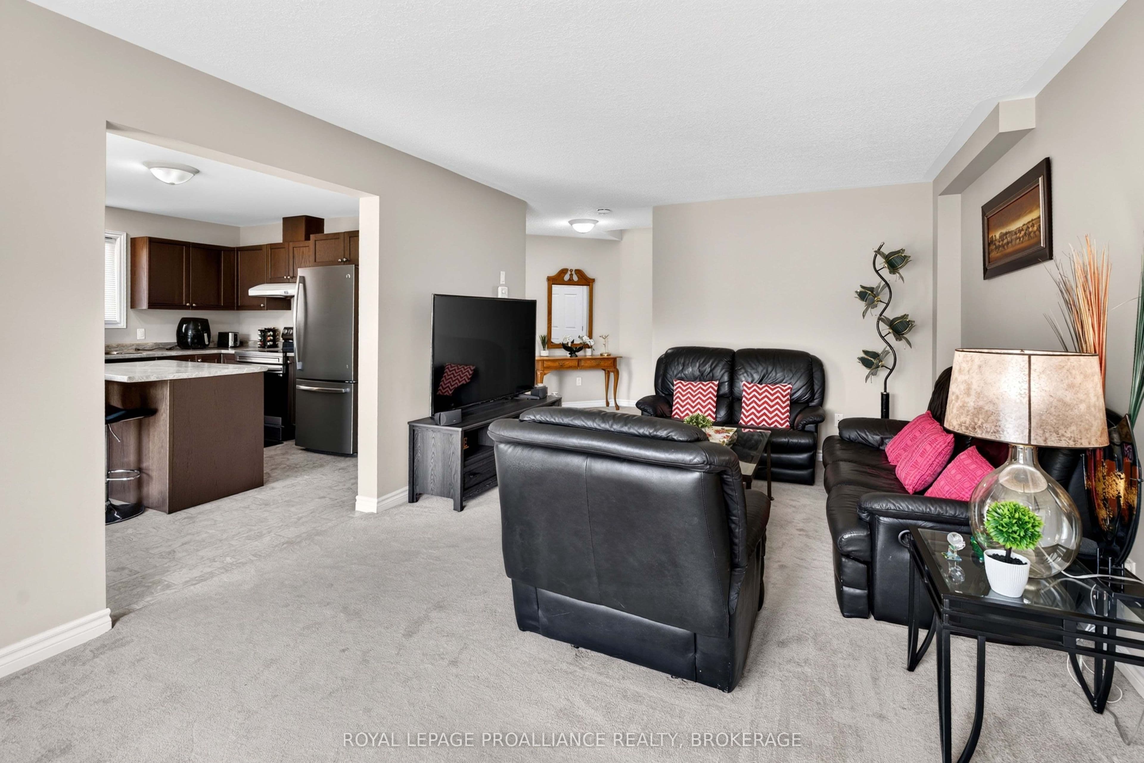 Listing 327002 Image