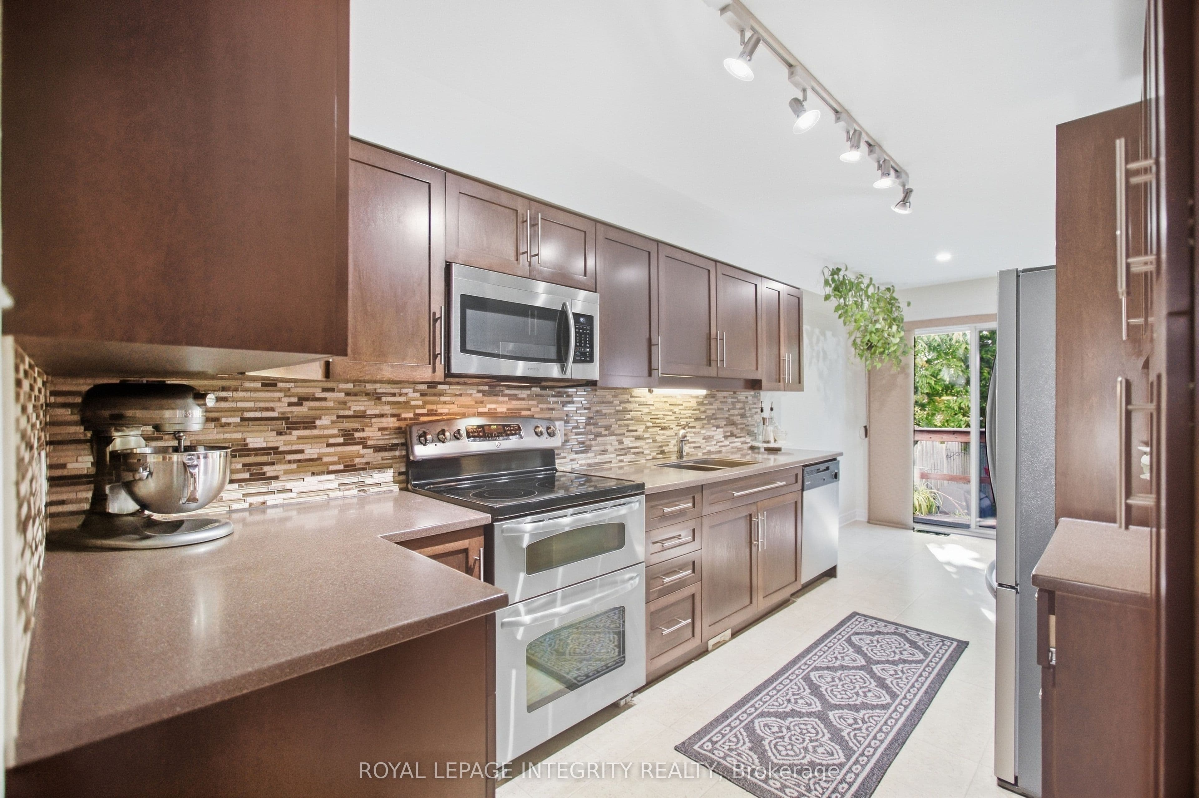 Listing 330902 Image