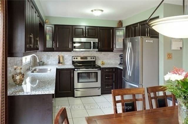 Listing 330213 Image