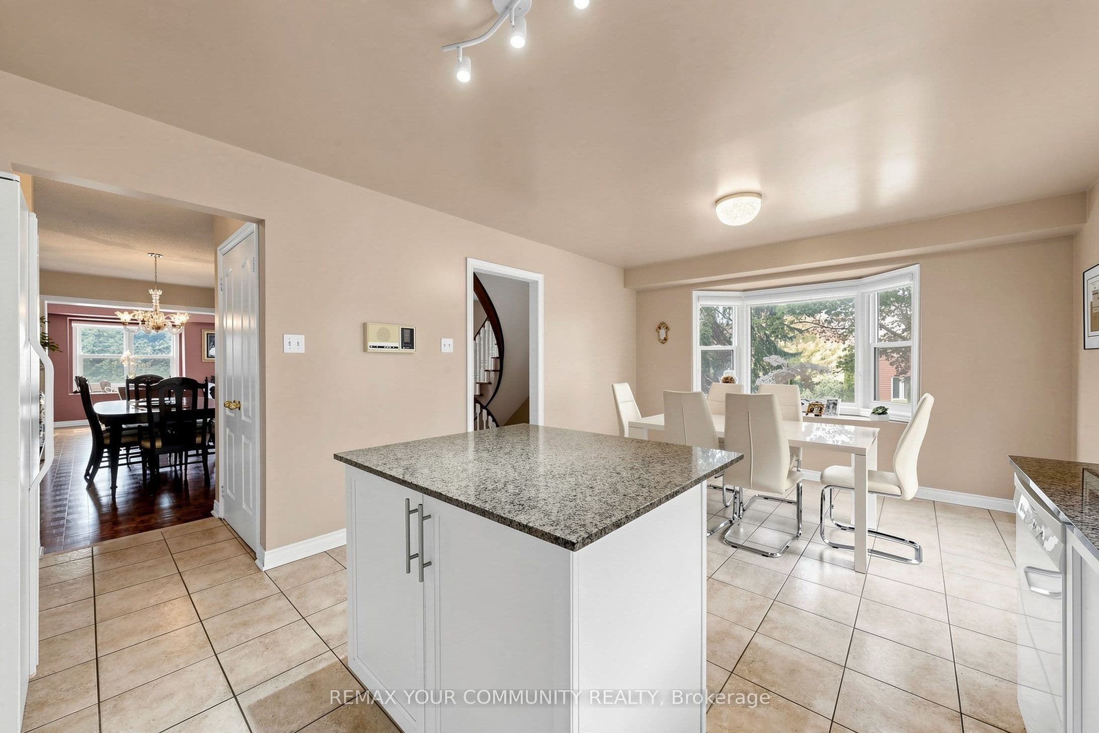 Listing 327437 Image