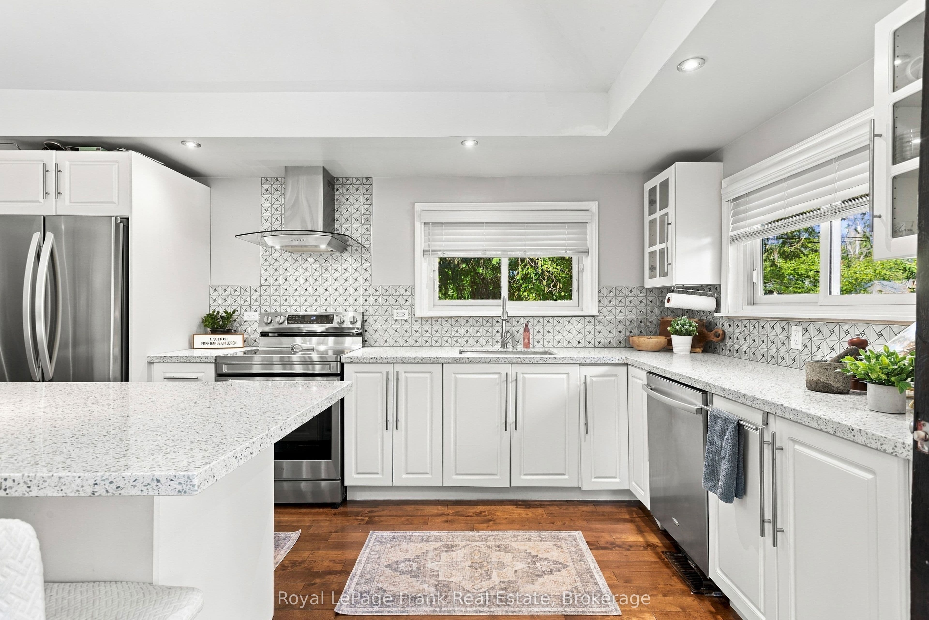 Listing 329340 Image