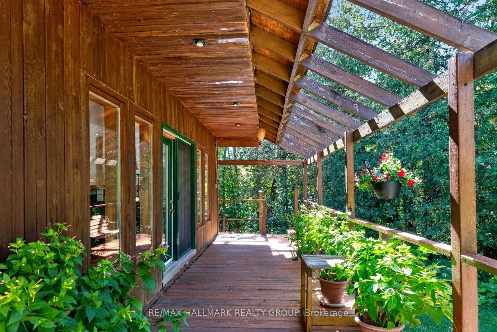 Listing 332332 Image