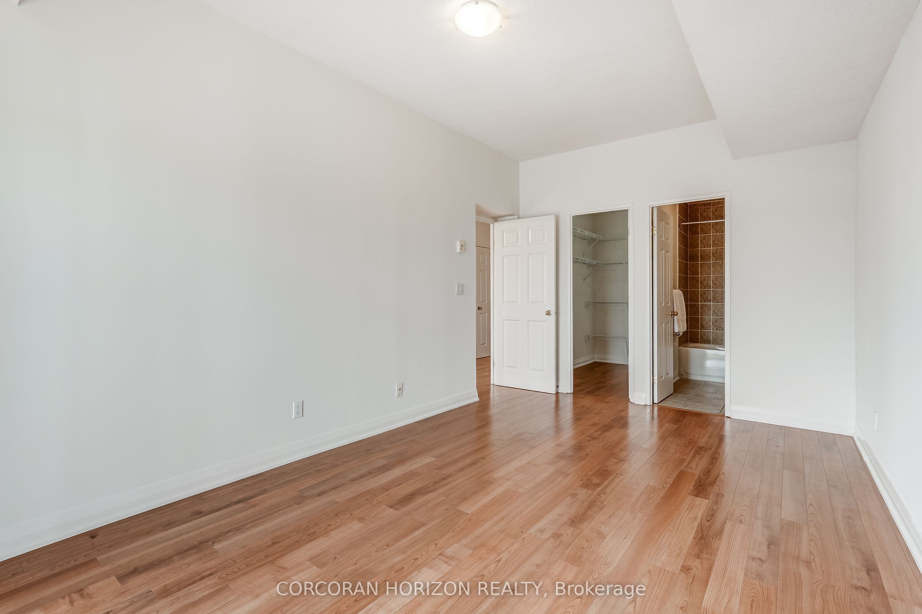 Listing 329703 Image