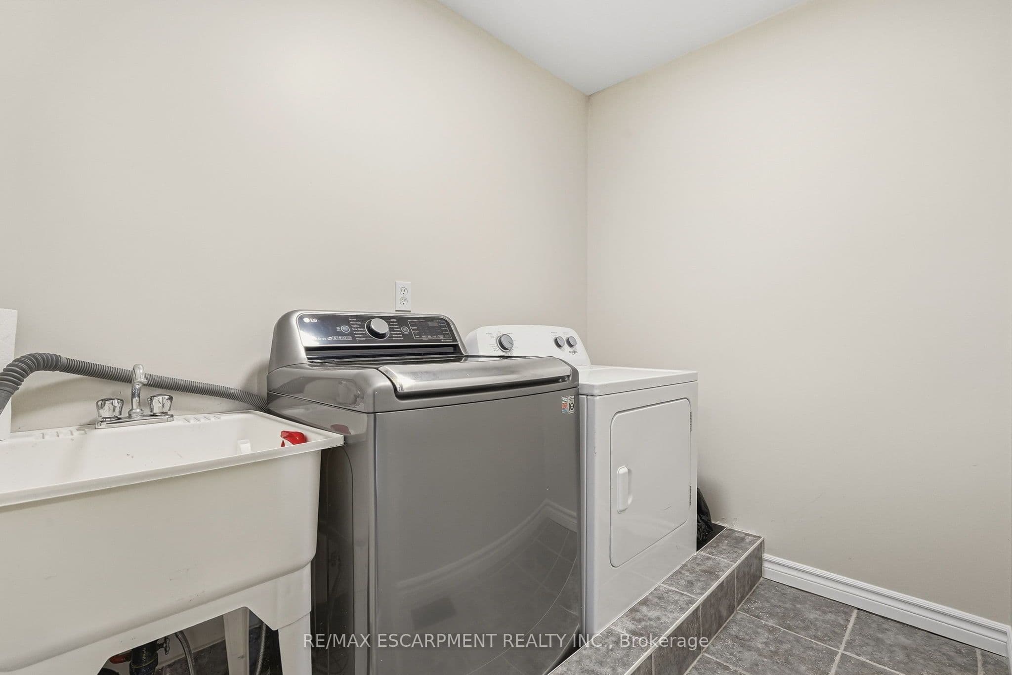 Listing 330066 Image