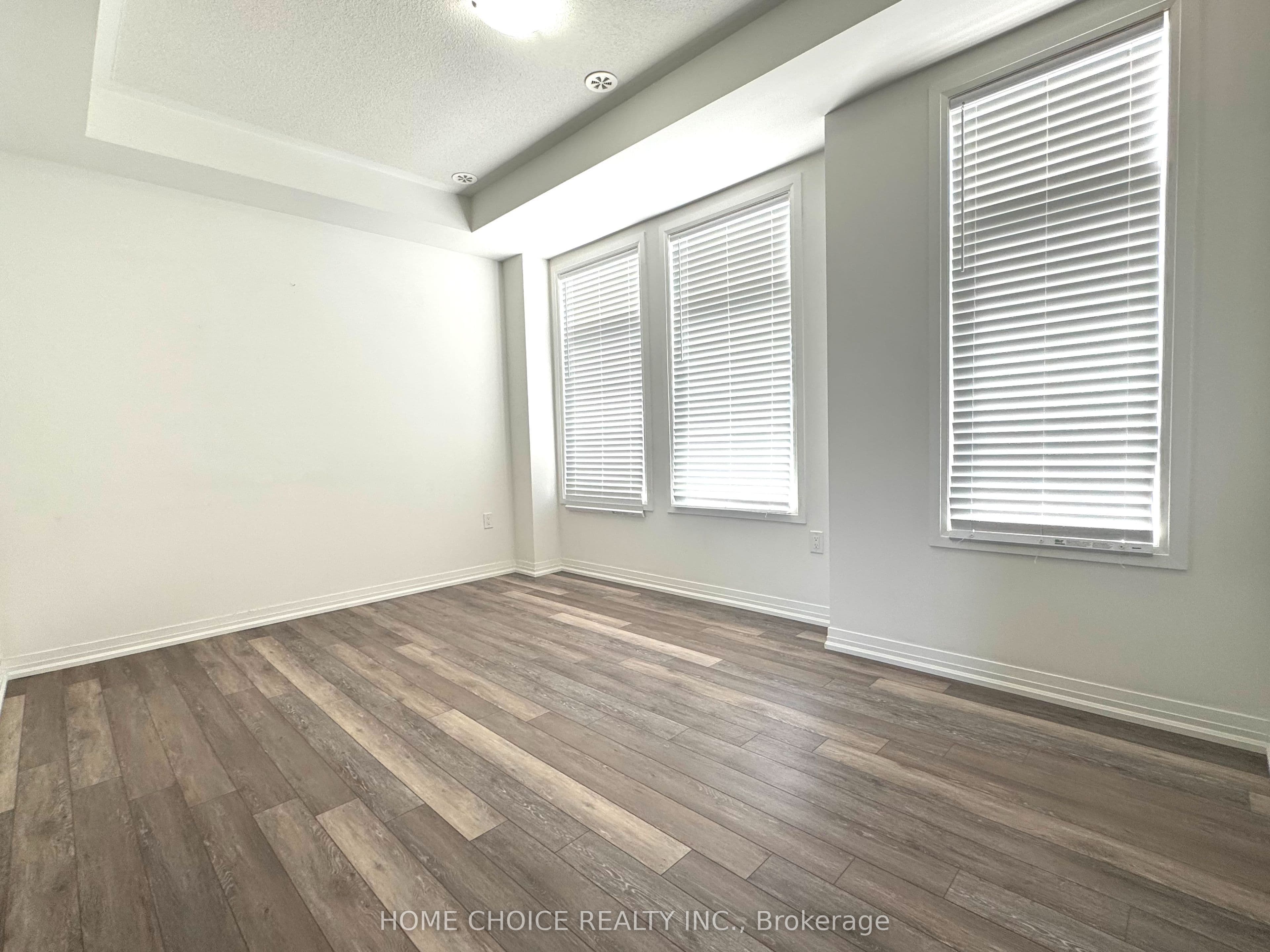 Listing 352600 Image