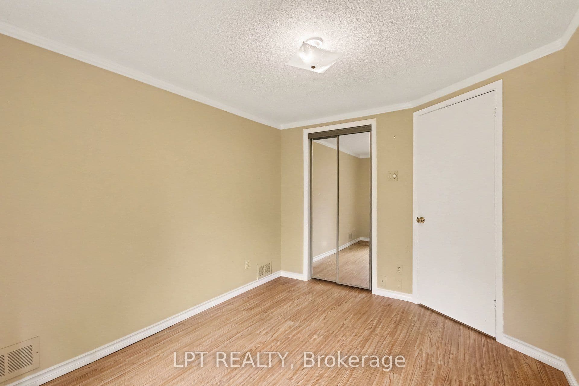 Listing 352870 Image