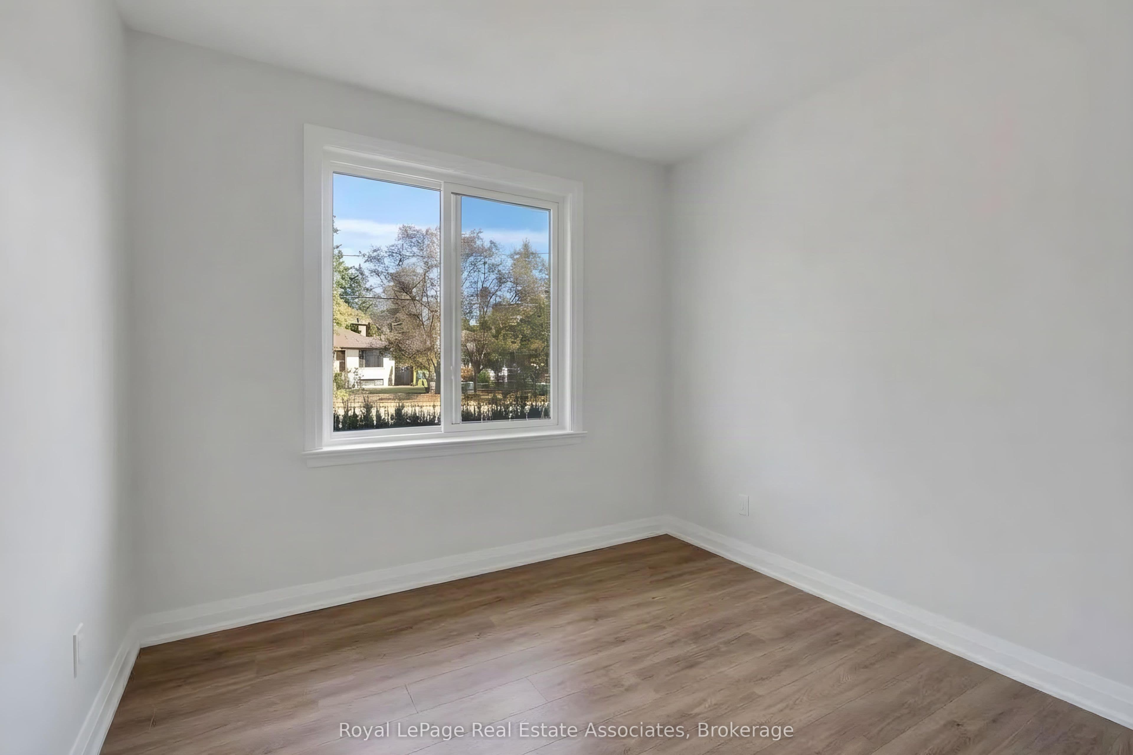 Listing 354437 Image