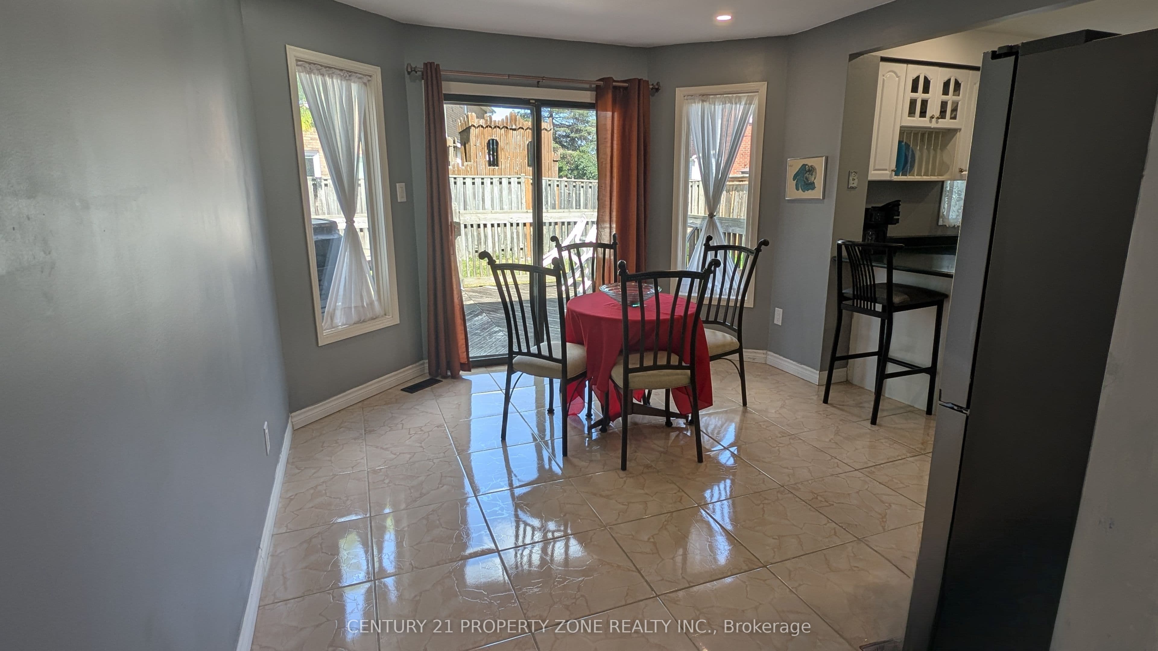 Listing 352200 Image