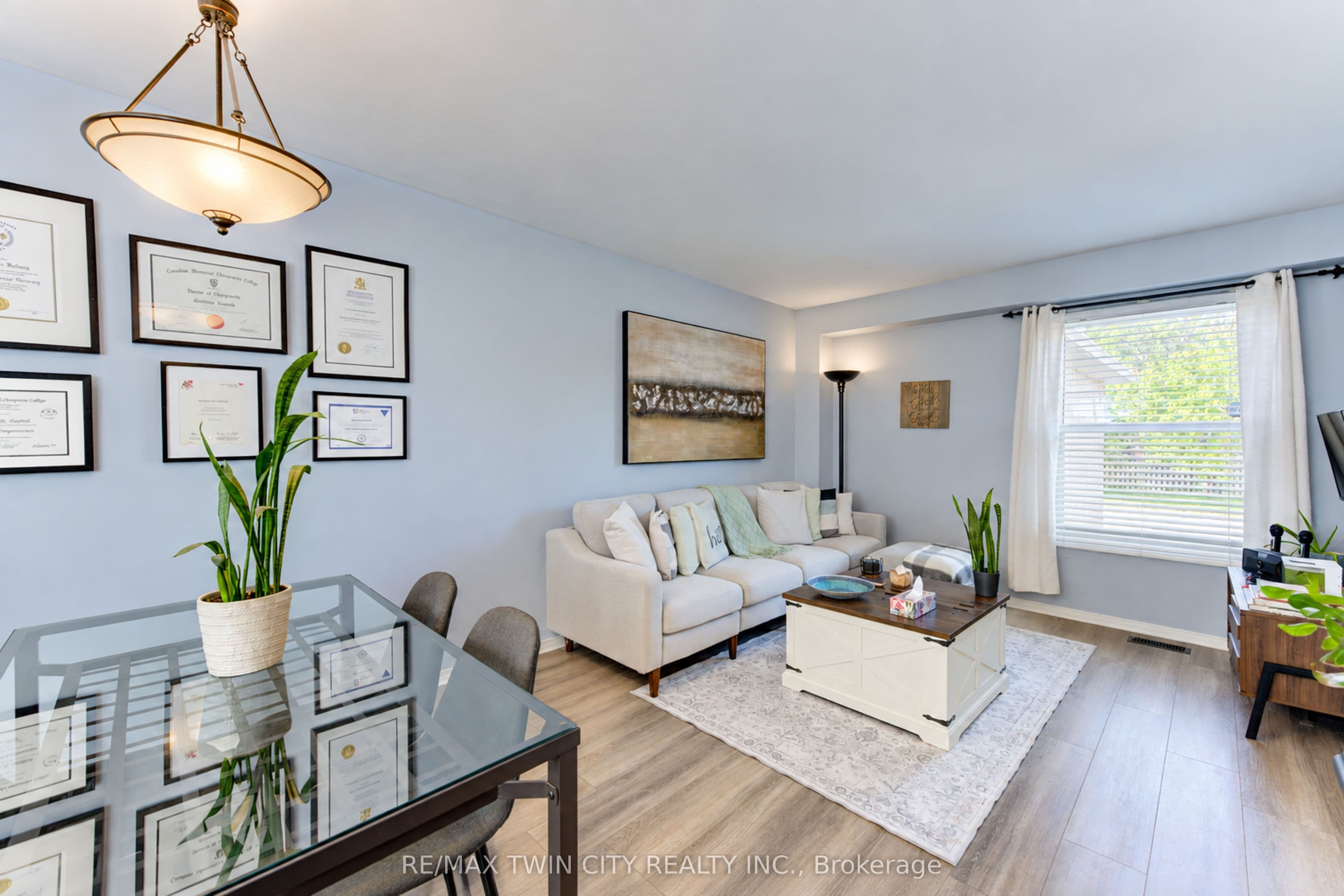 Listing 352023 Image
