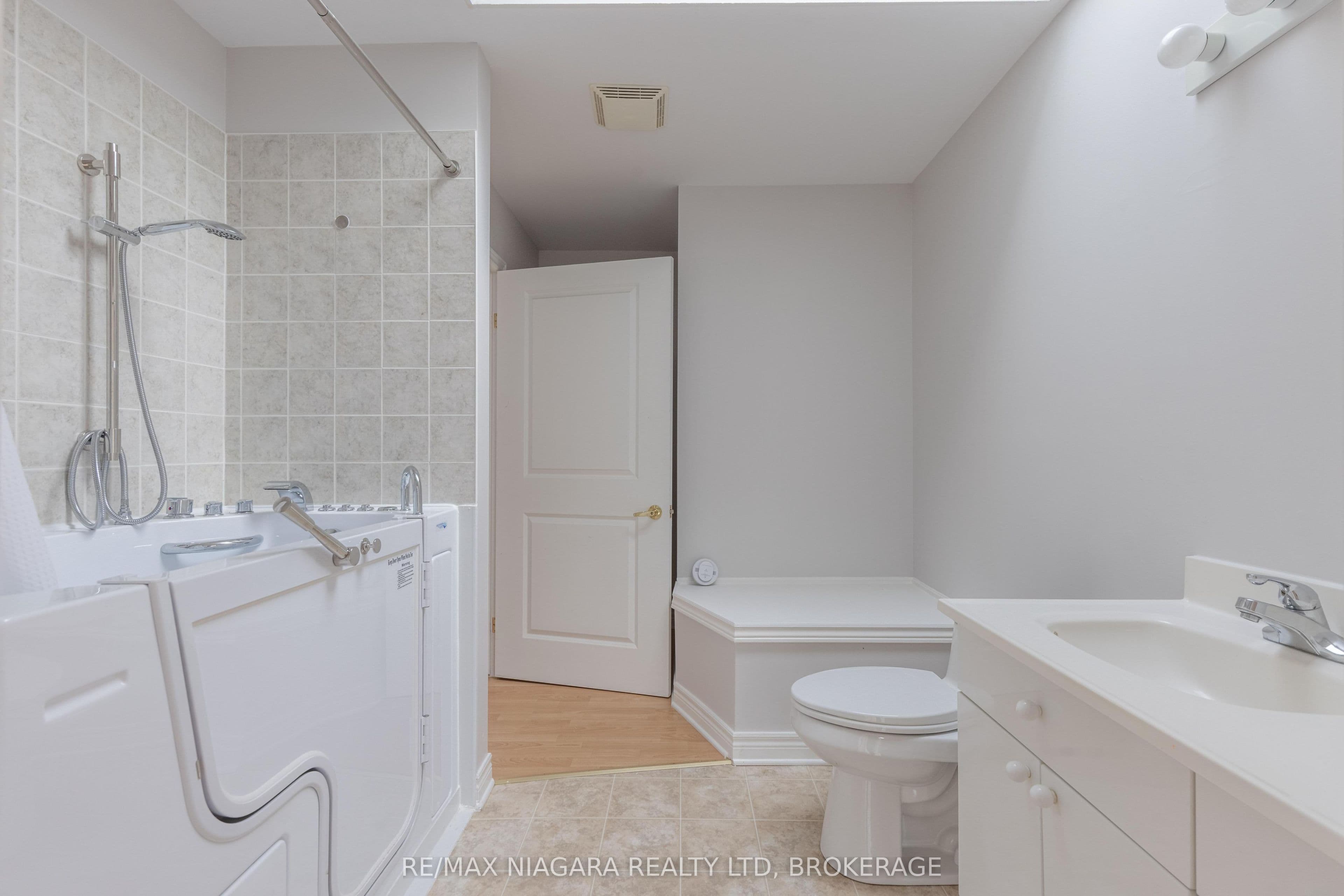 Listing 357077 Image