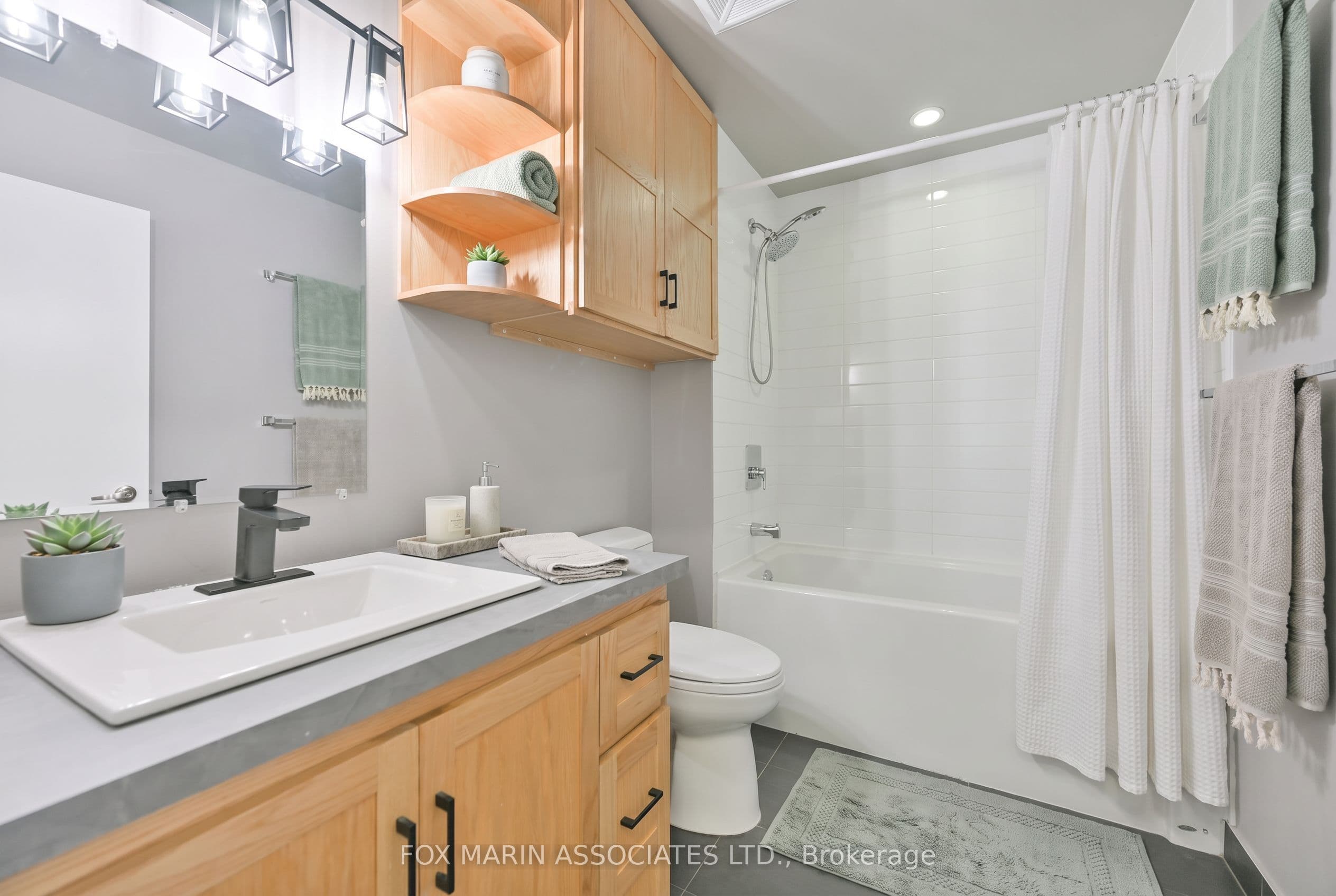 Listing 360015 Image
