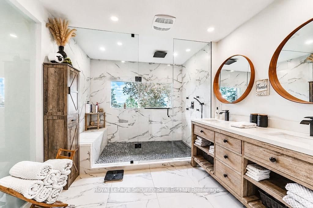 Listing 360001 Image