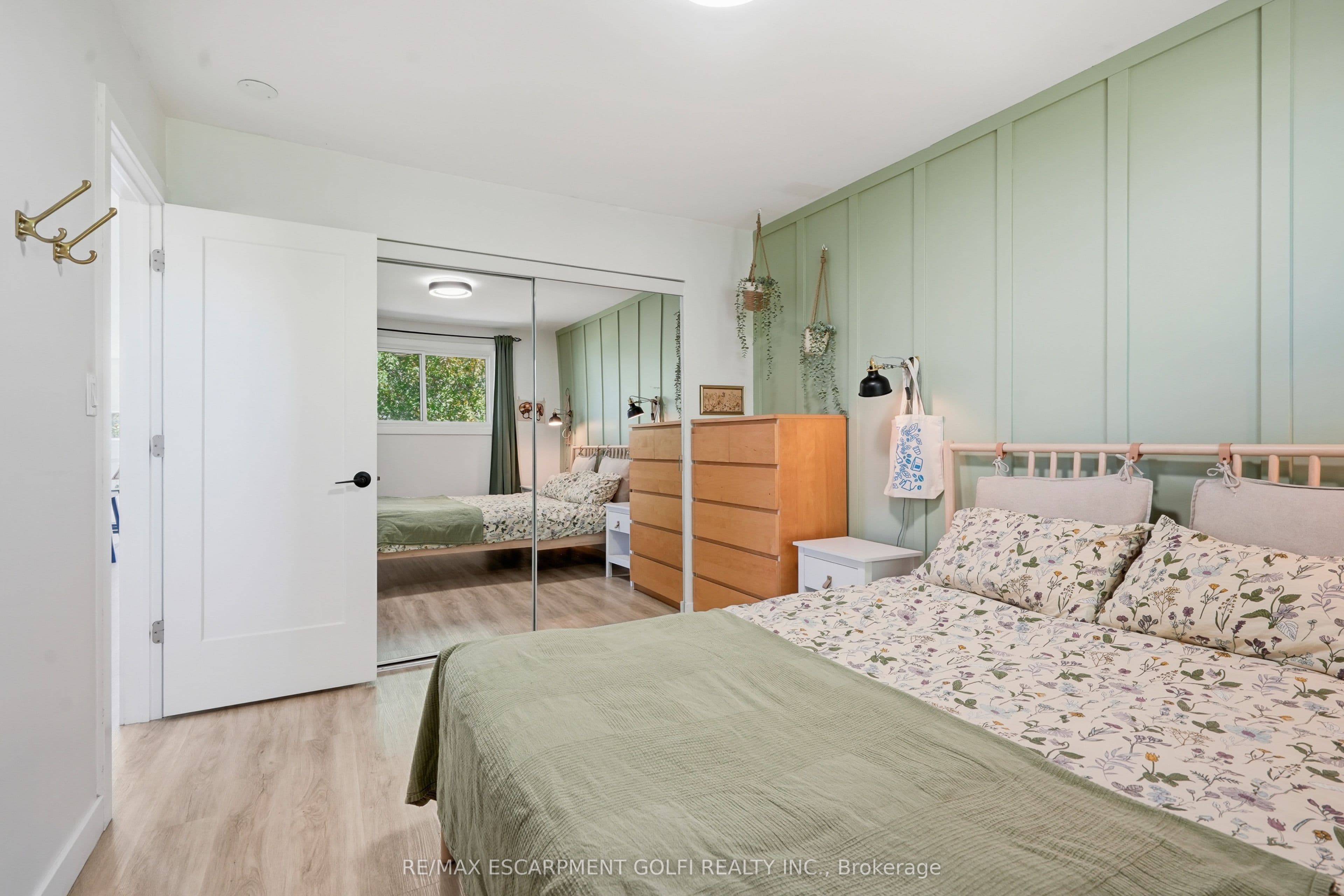 Listing 360383 Image