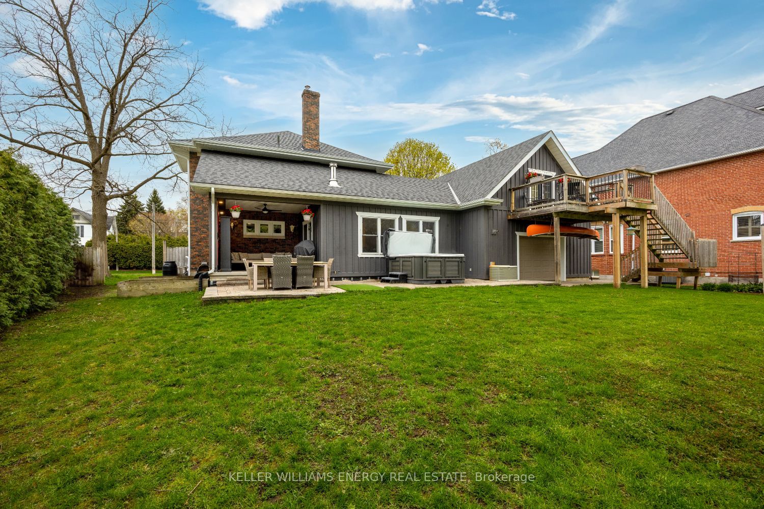 Listing 8540 Image