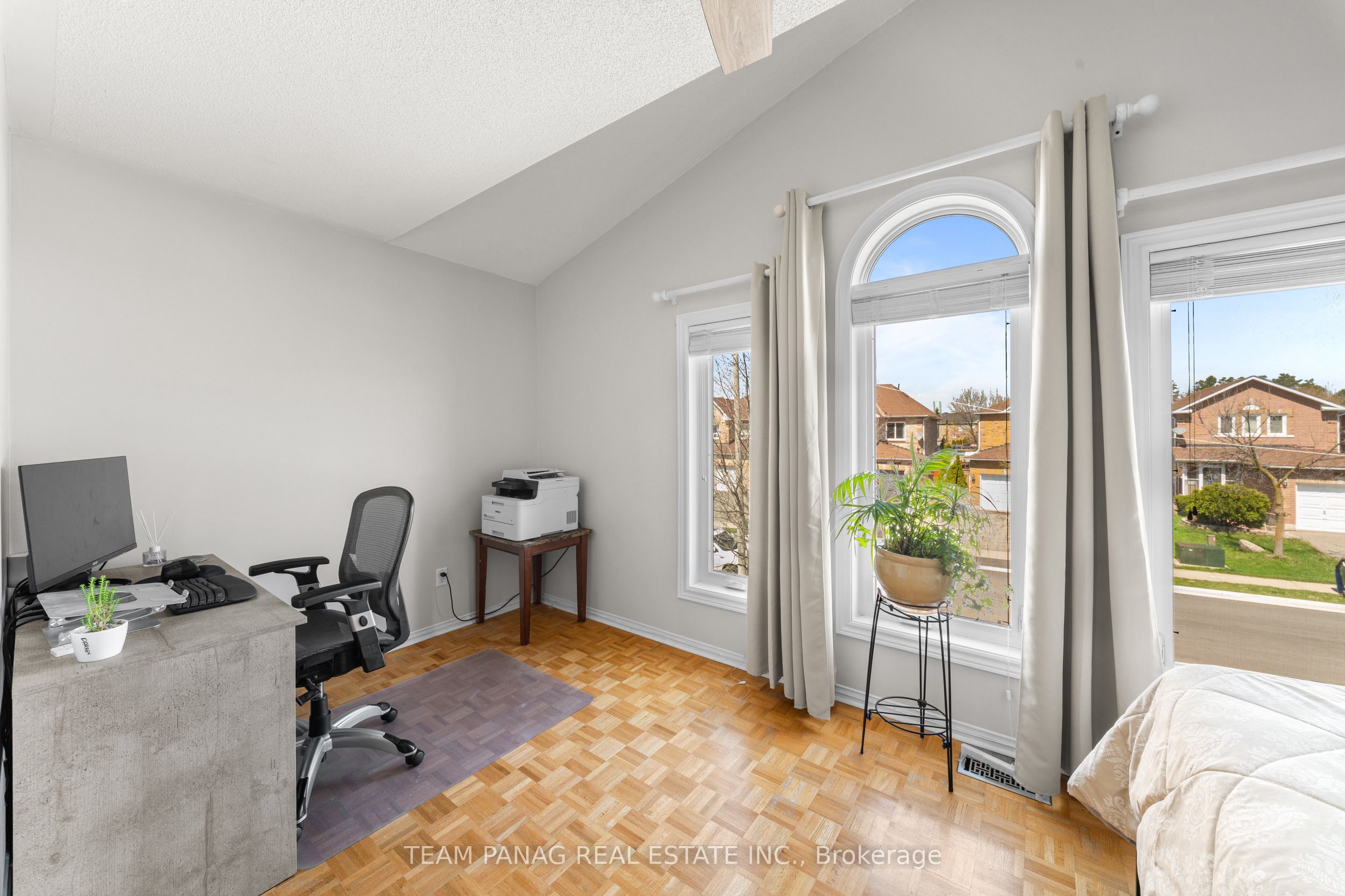 Listing 9905 Image
