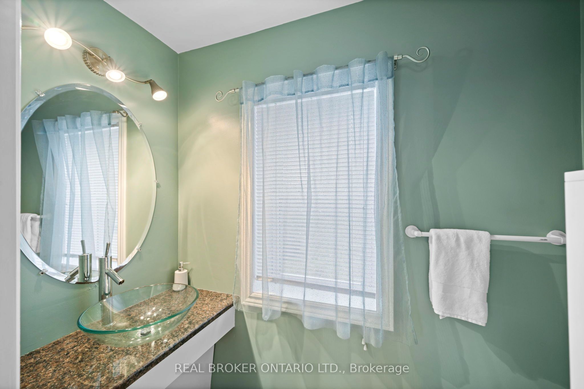 Listing 14444 Image