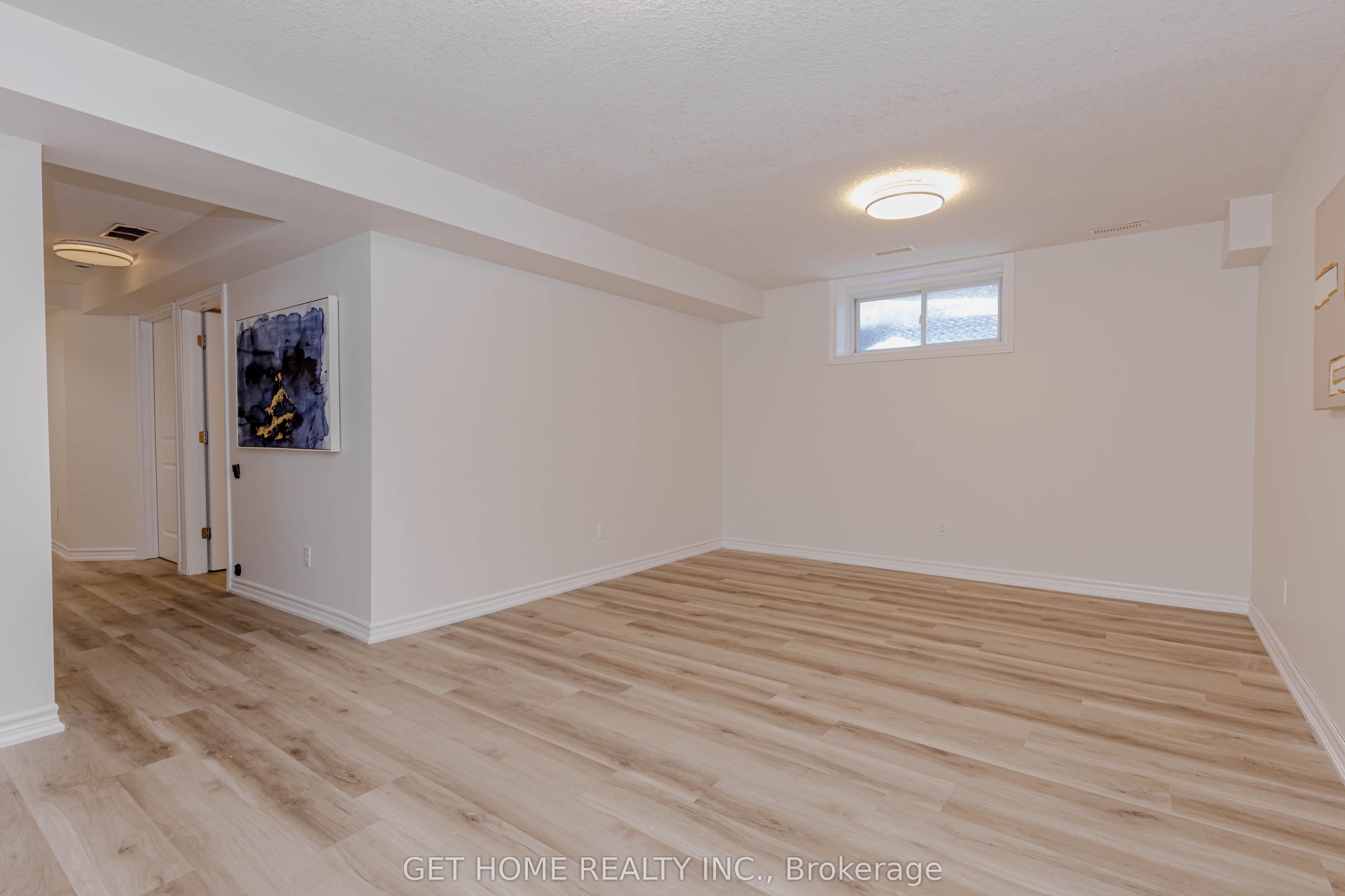 Listing 12305 Image