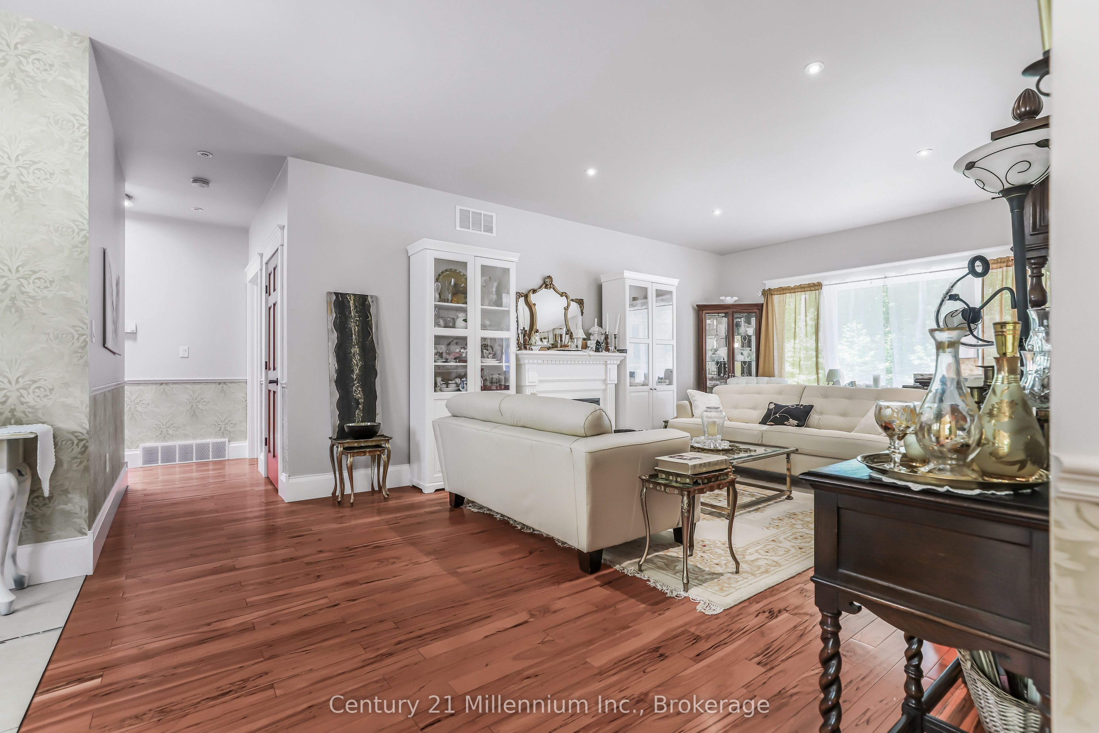 Listing 200908 Image
